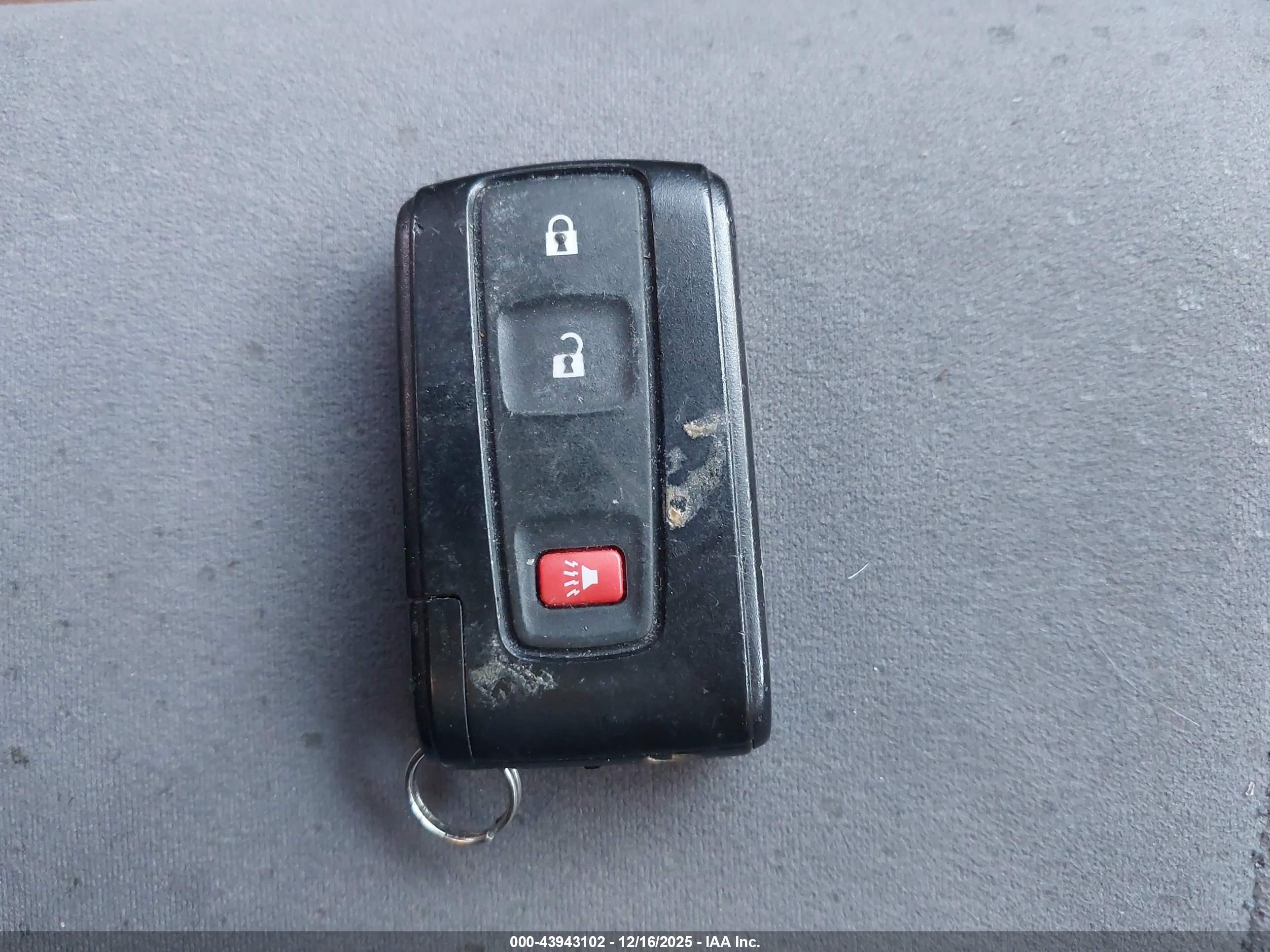 TOYOTA PRIUS image 11