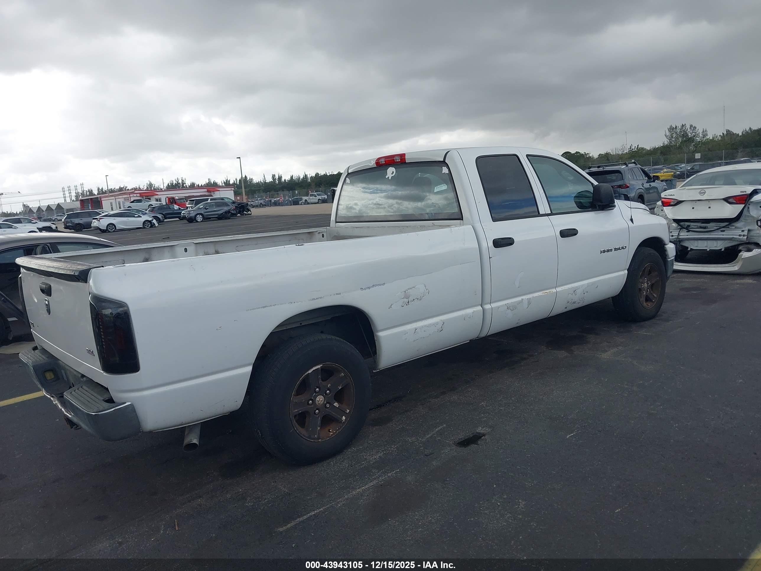 DODGE RAM image 4