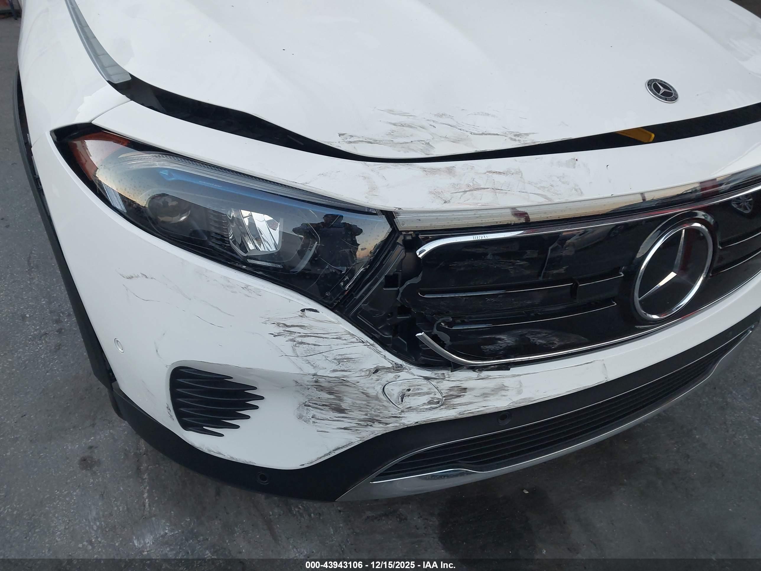 MERCEDES-BENZ EQB image 6