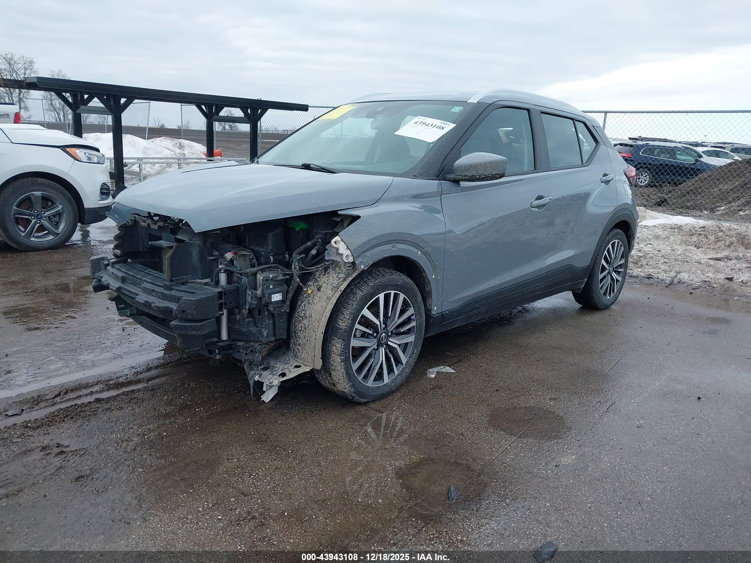 NISSAN KICKS image 2