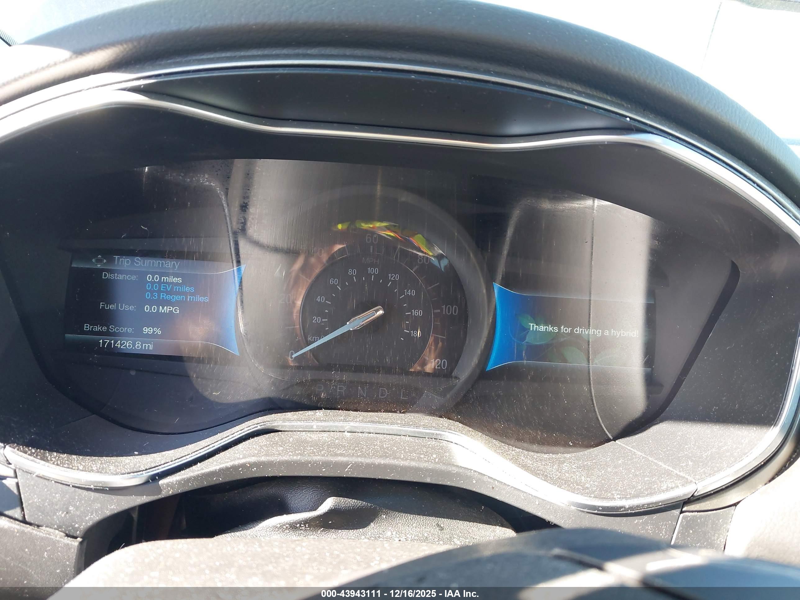 FORD FUSION image 7