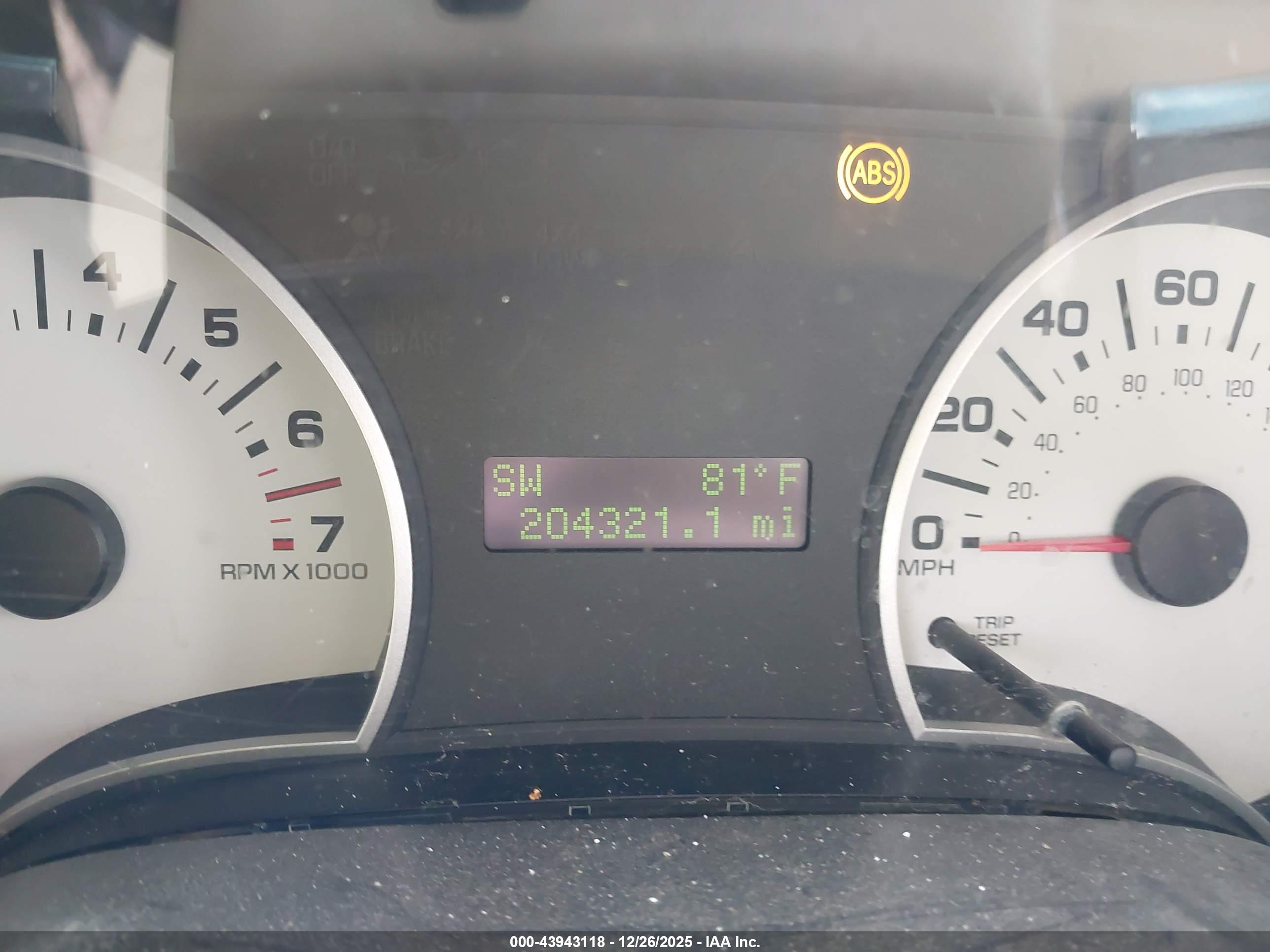 FORD EXPLORER image 7