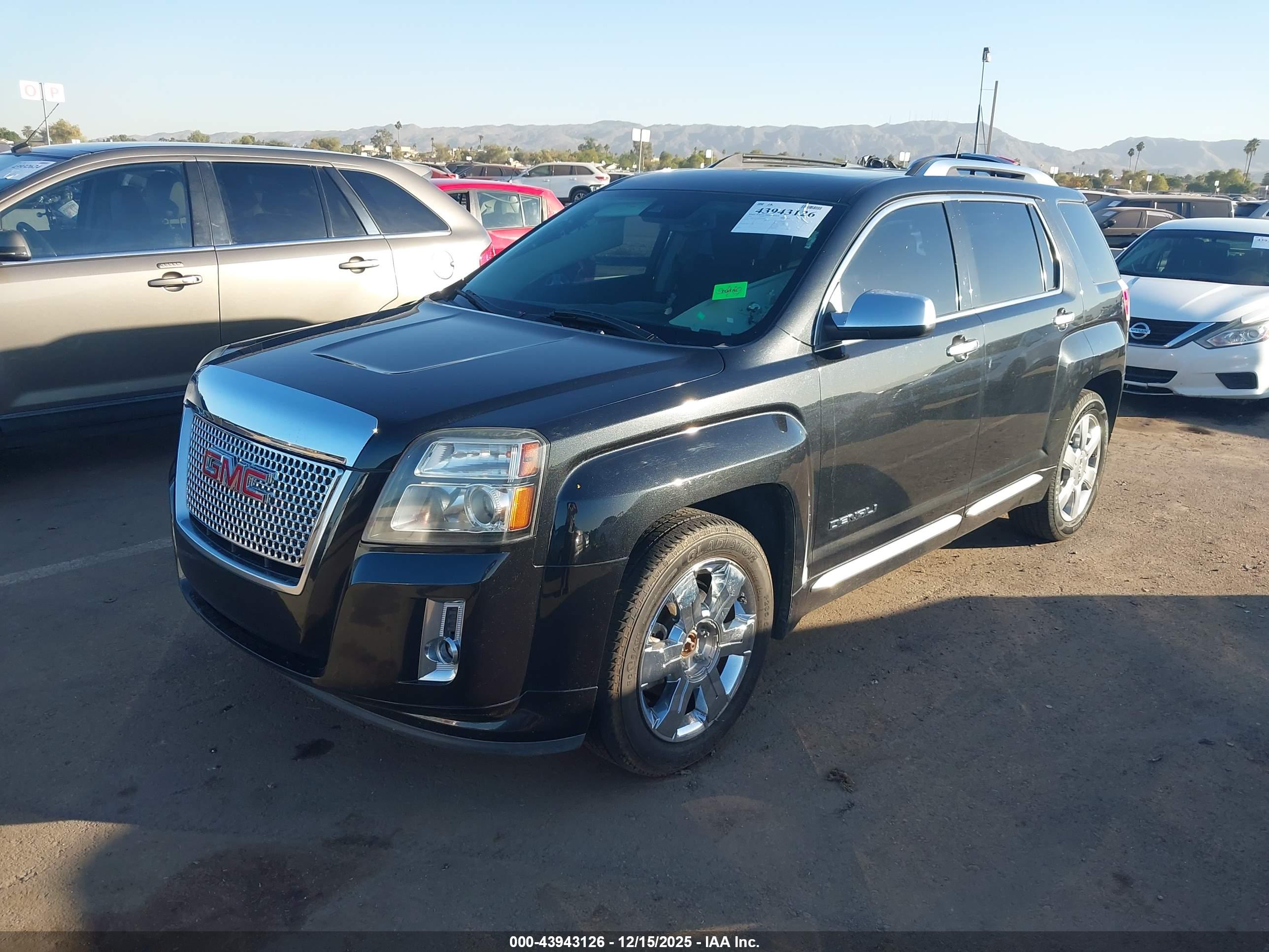 GMC TERRAIN image 2