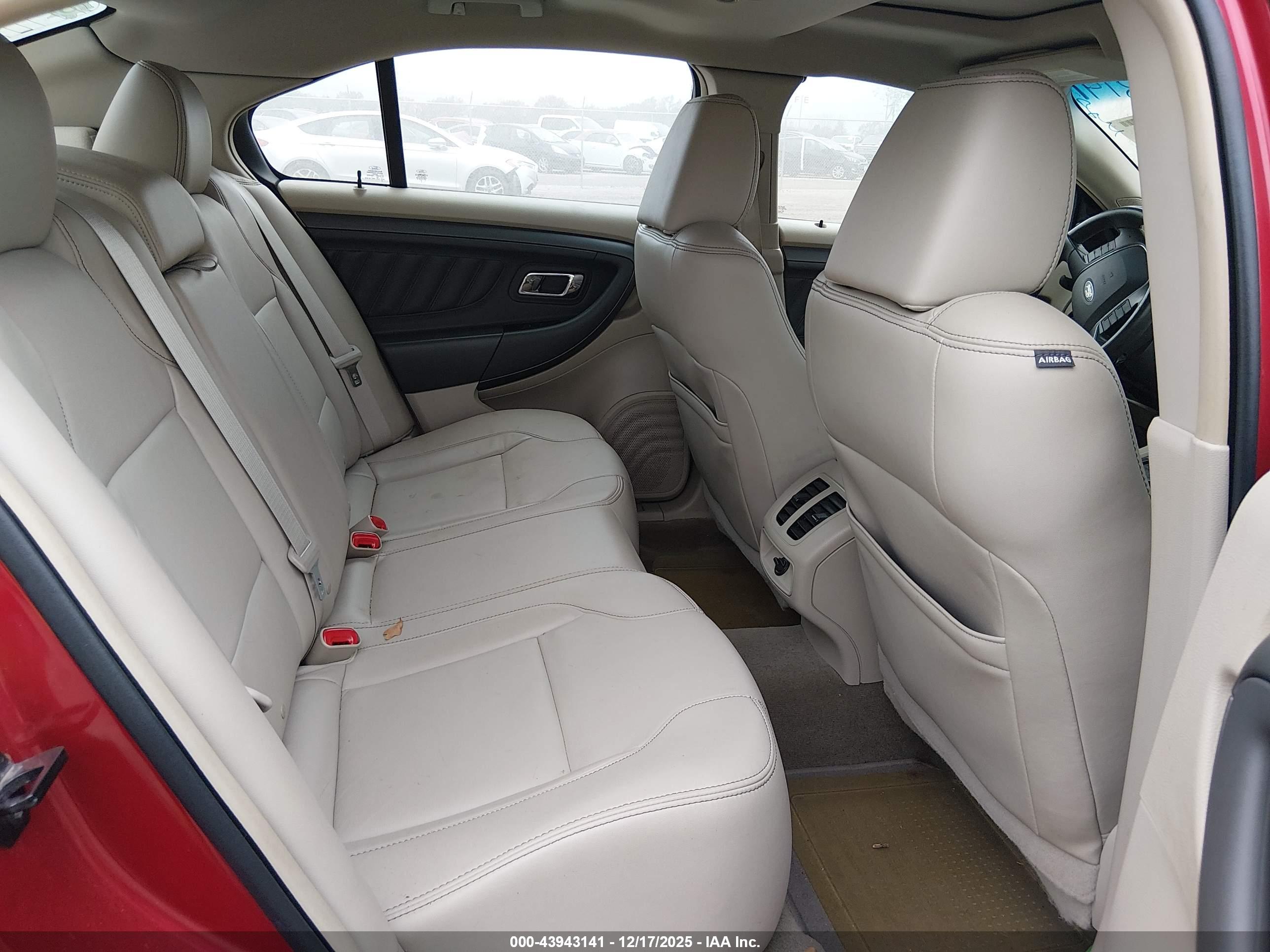 FORD TAURUS image 8