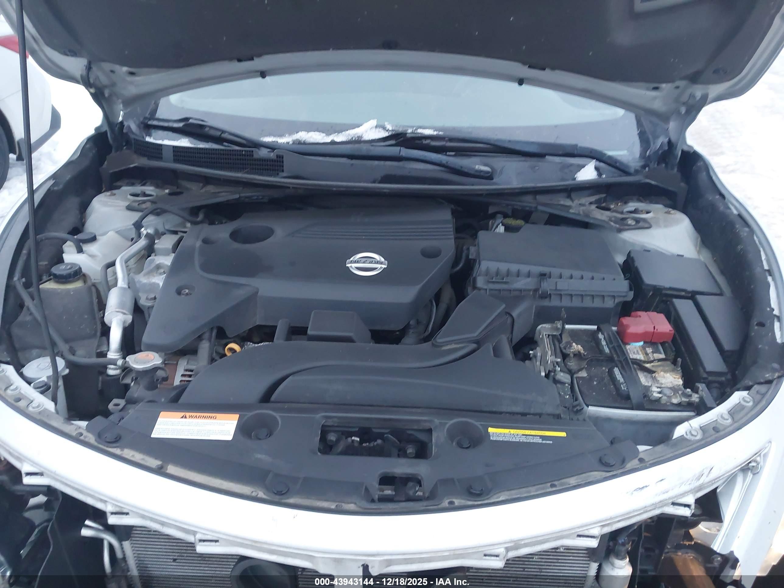 NISSAN ALTIMA image 10