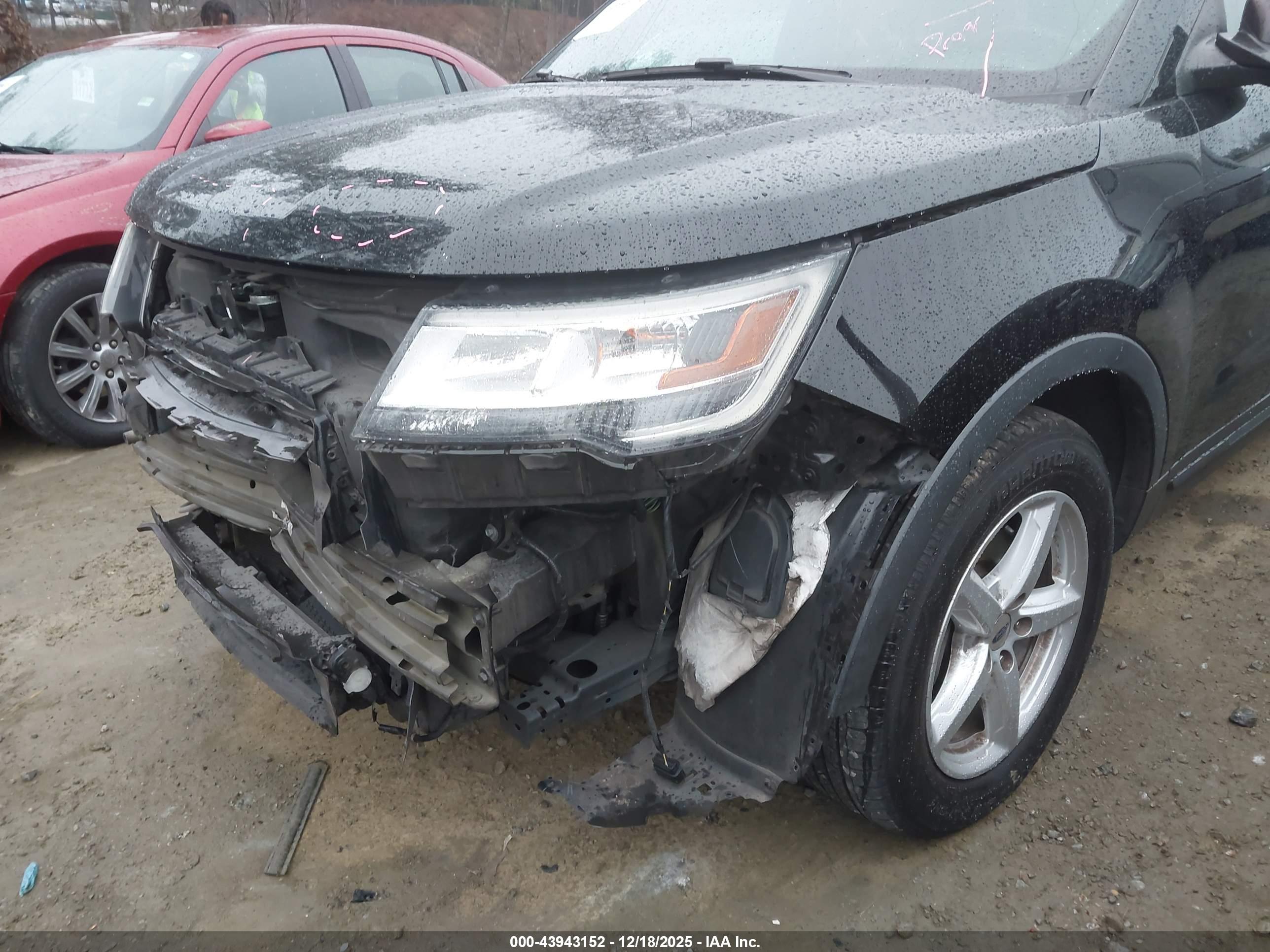 FORD EXPLORER image 6