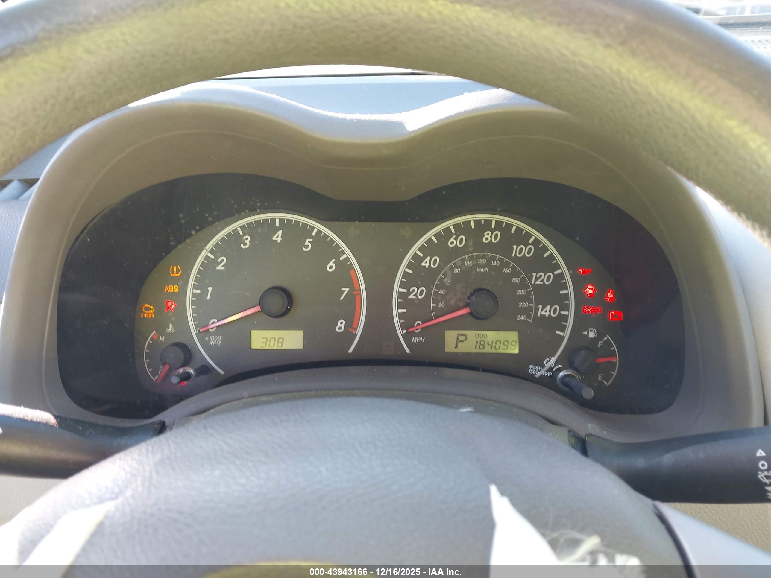 TOYOTA COROLLA image 7