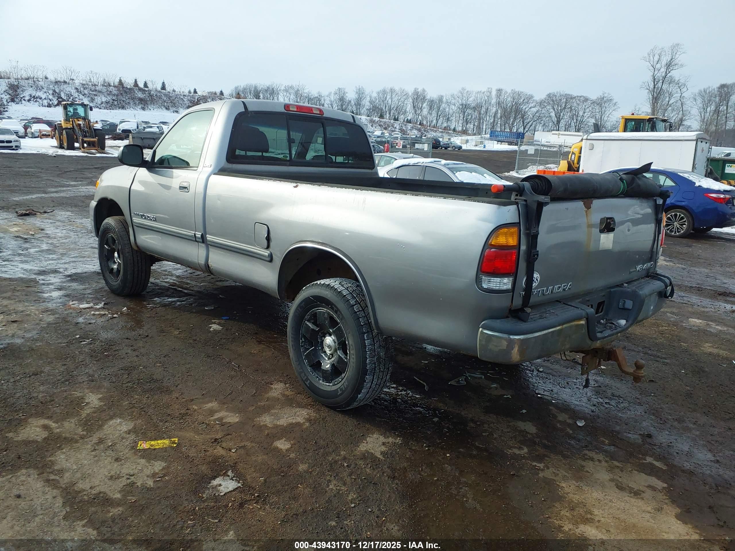 TOYOTA TUNDRA image 3