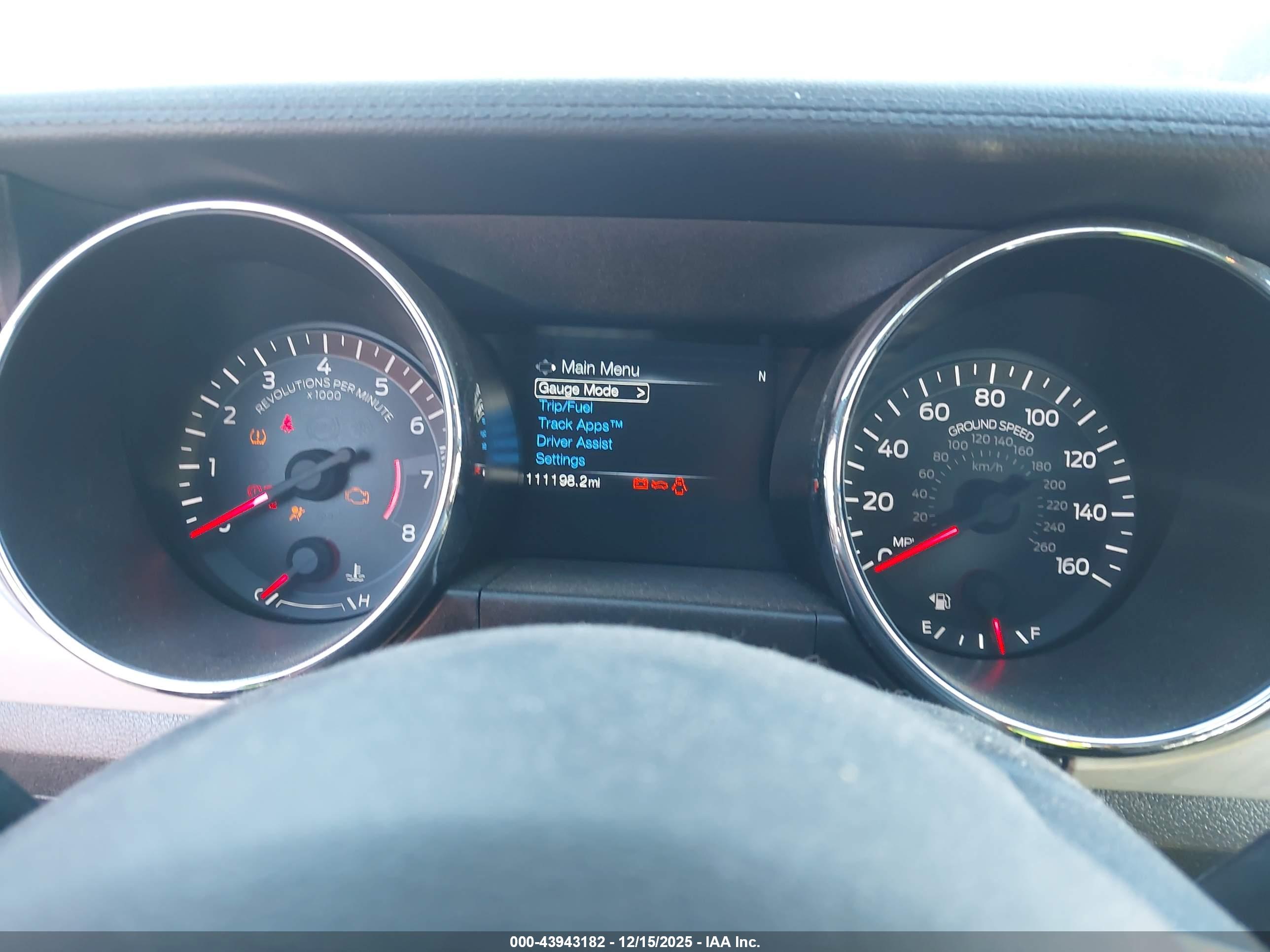 FORD MUSTANG image 7