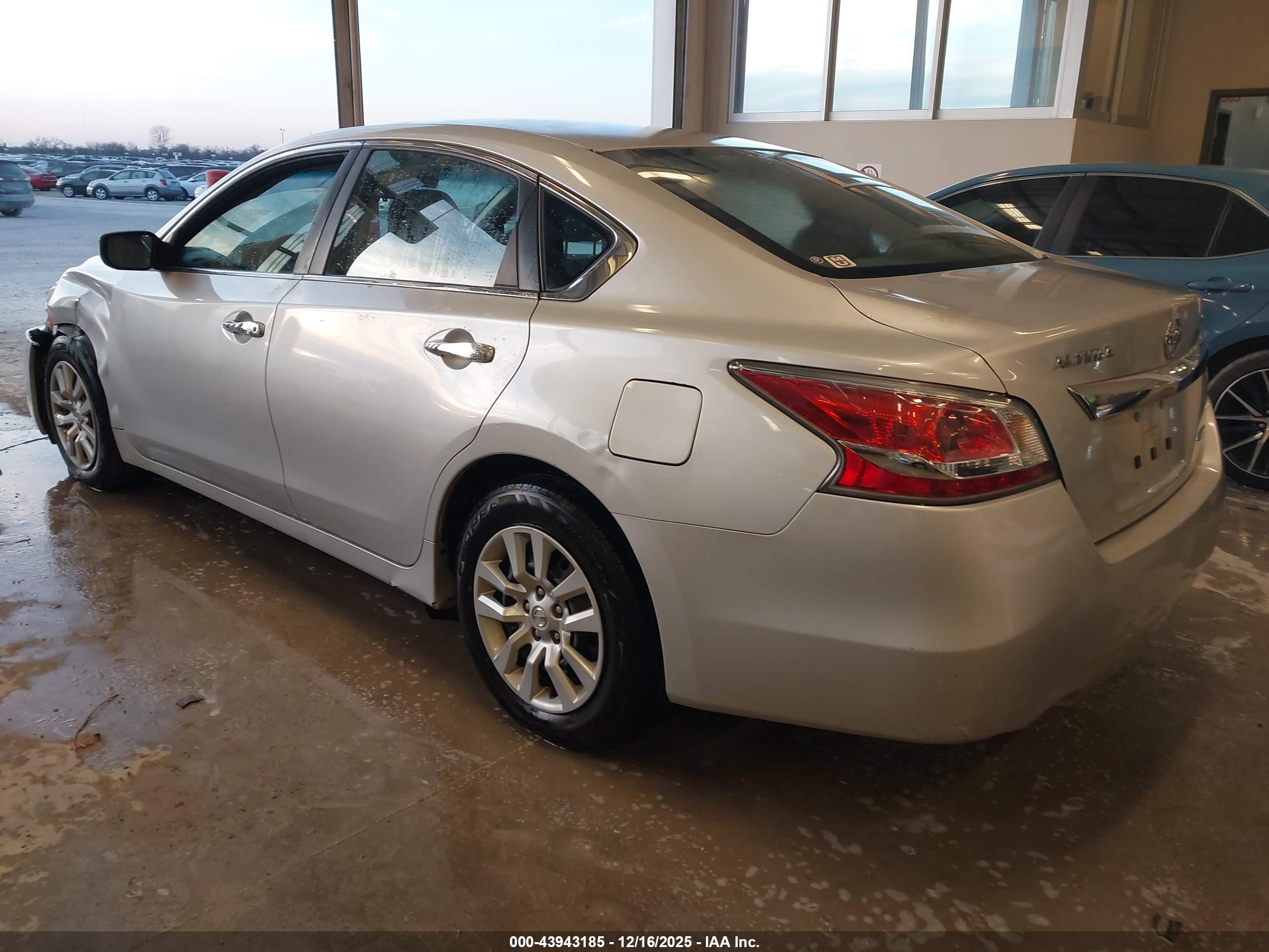 NISSAN ALTIMA image 3
