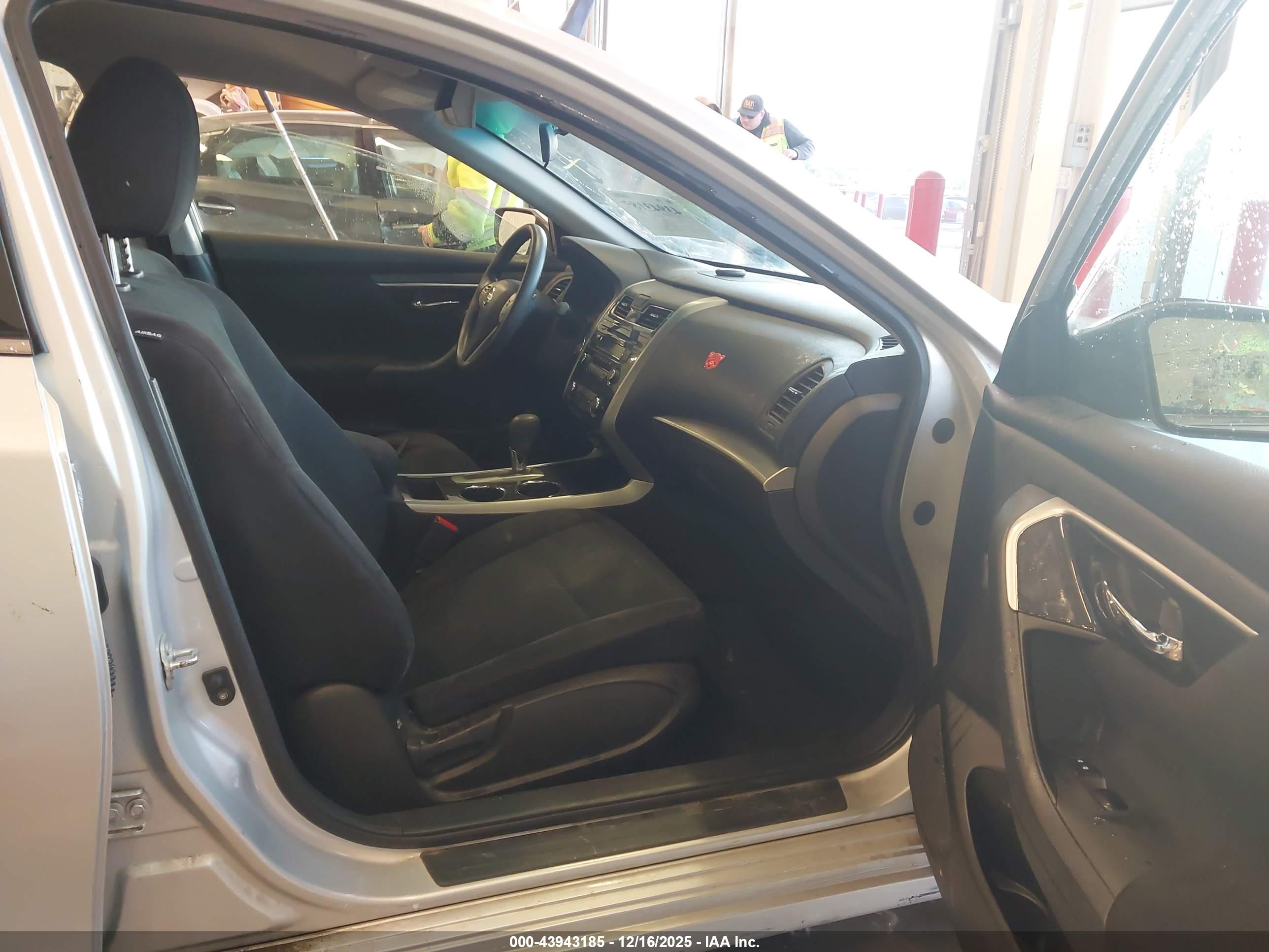 NISSAN ALTIMA image 5