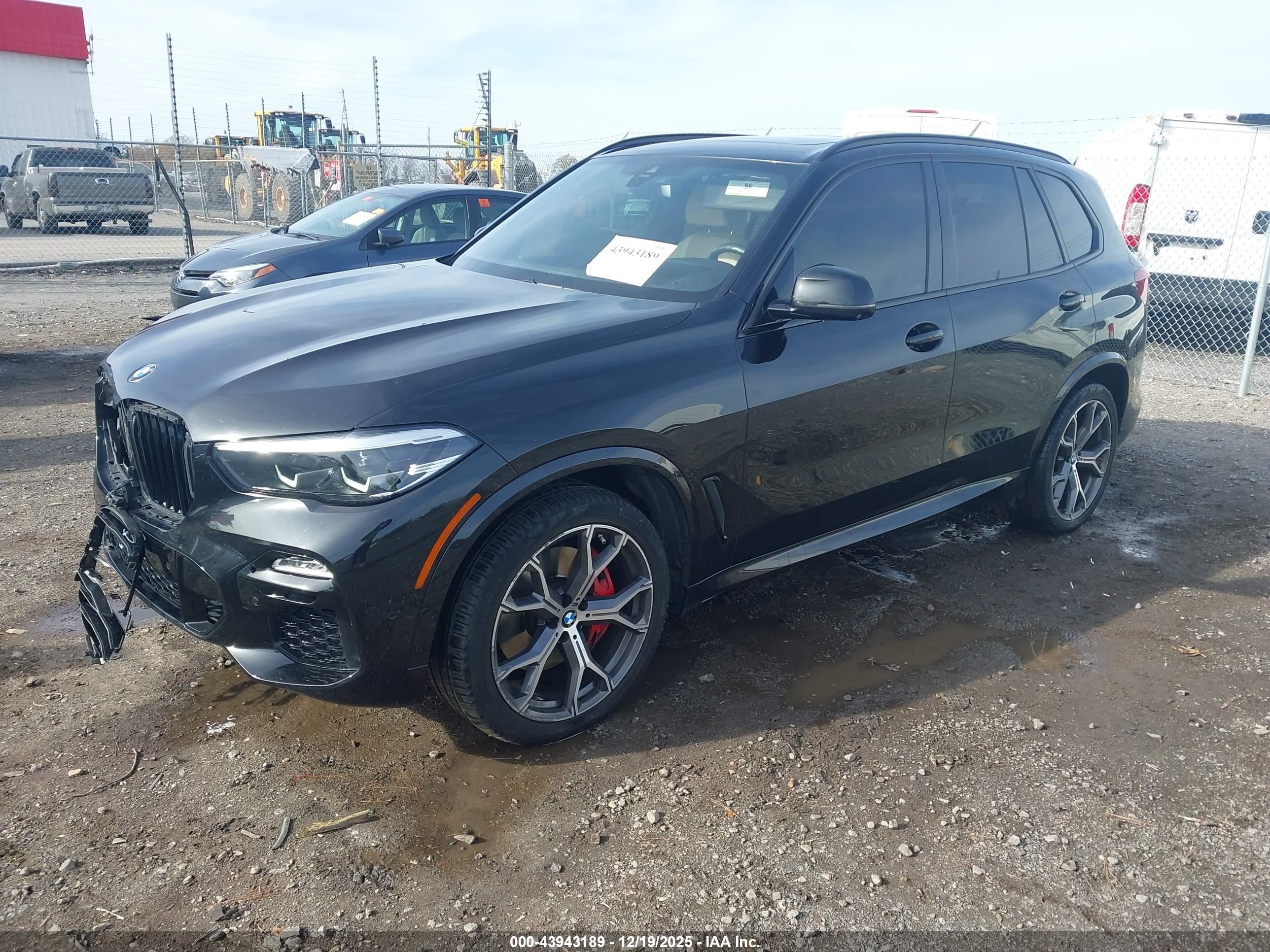 BMW X5 image 2