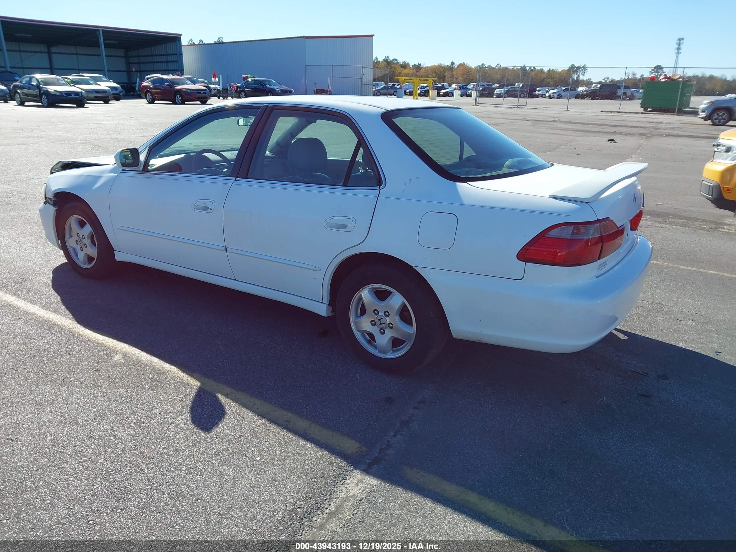 HONDA ACCORD image 3