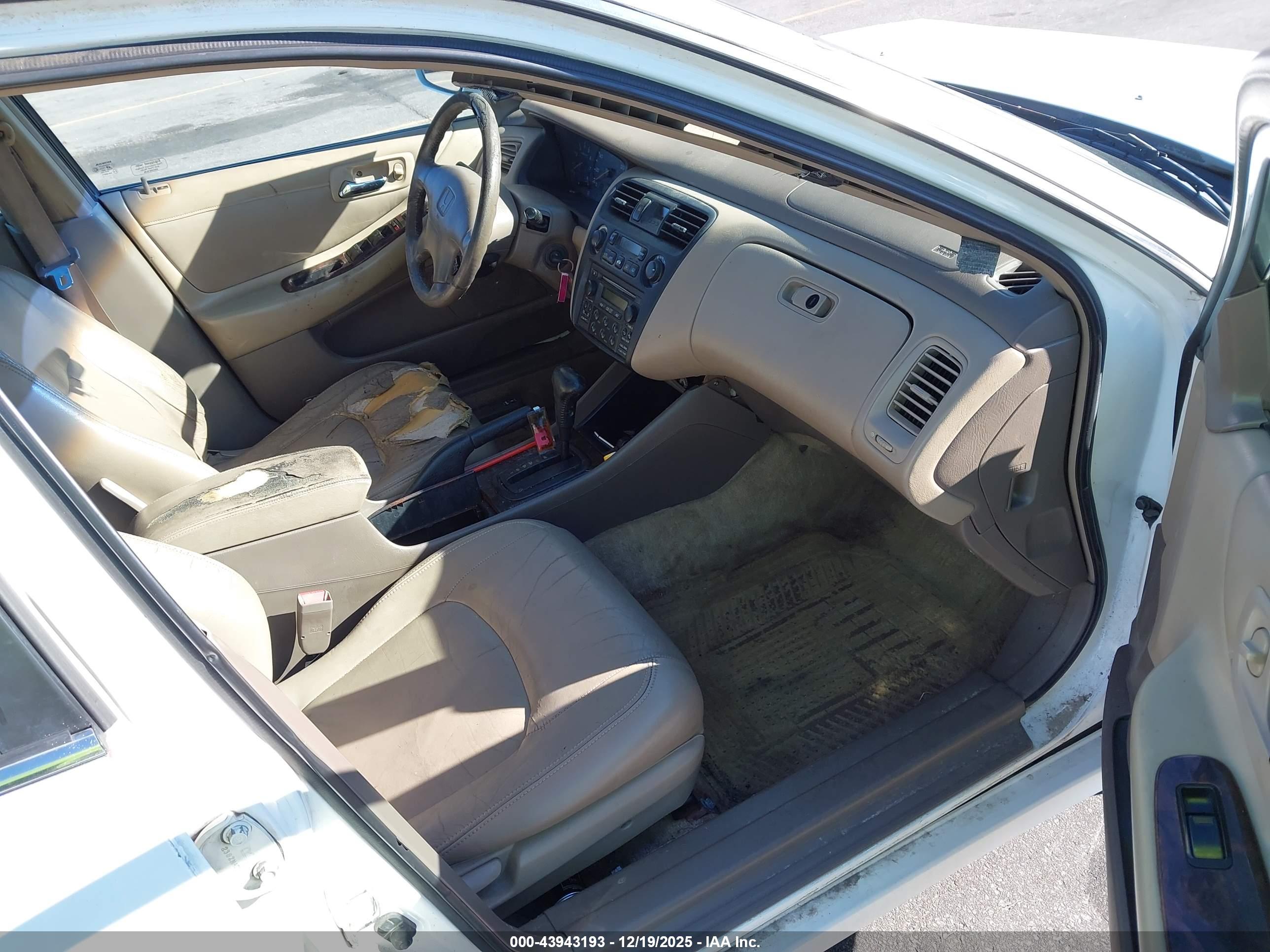 HONDA ACCORD image 5