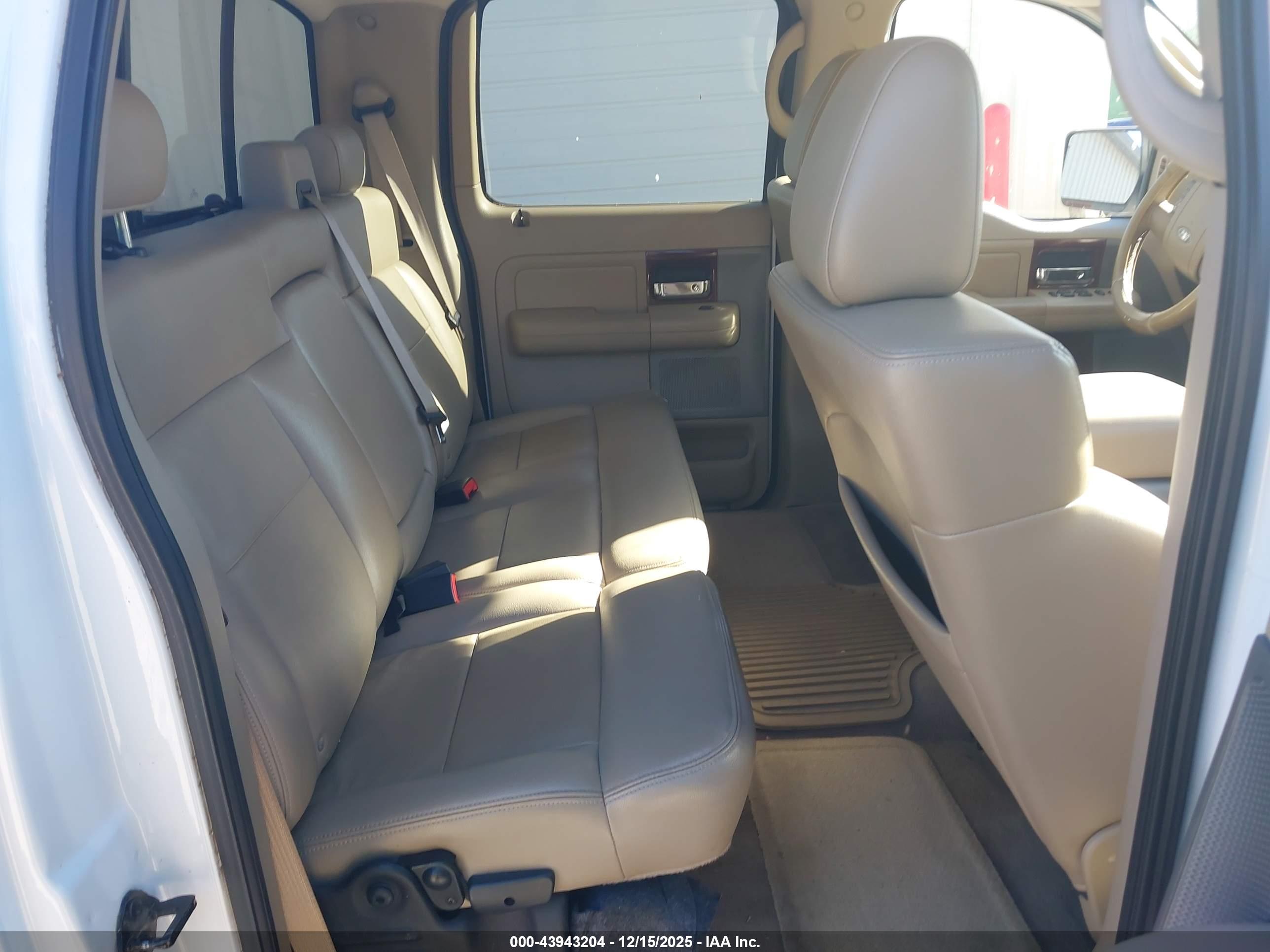 FORD F-150 image 8