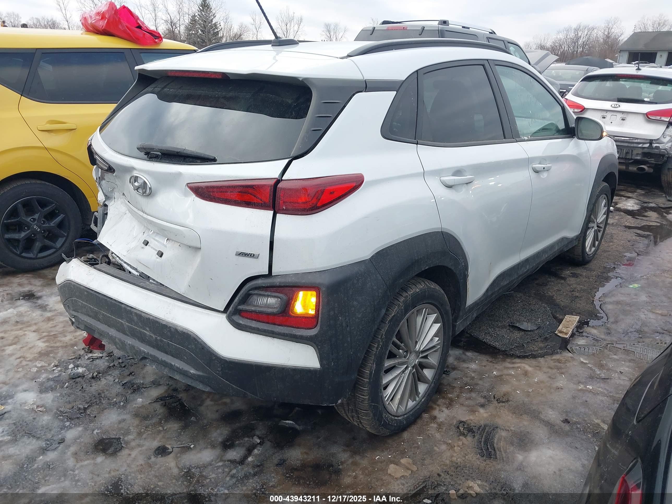 HYUNDAI KONA image 4