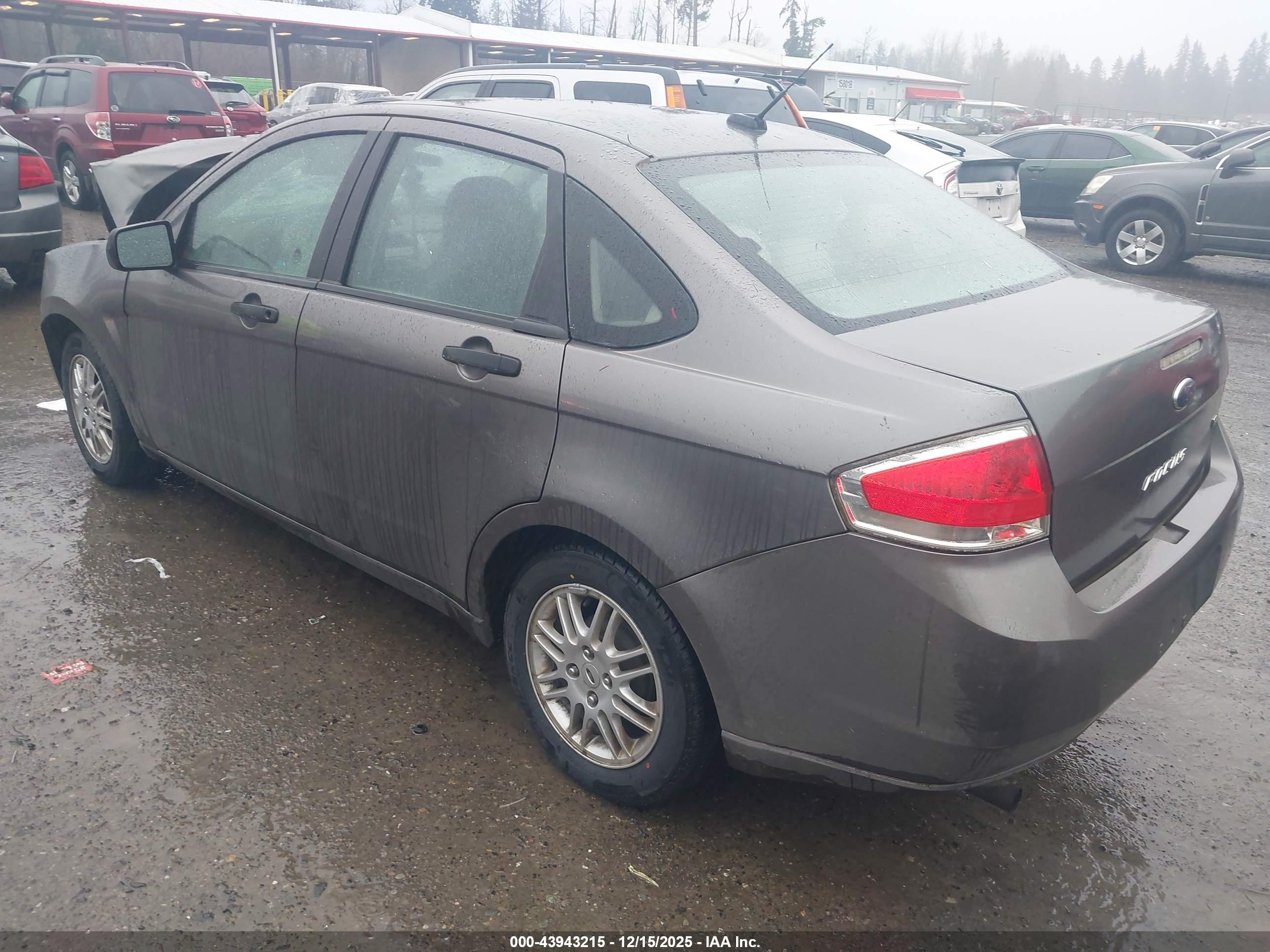 FORD FOCUS image 3
