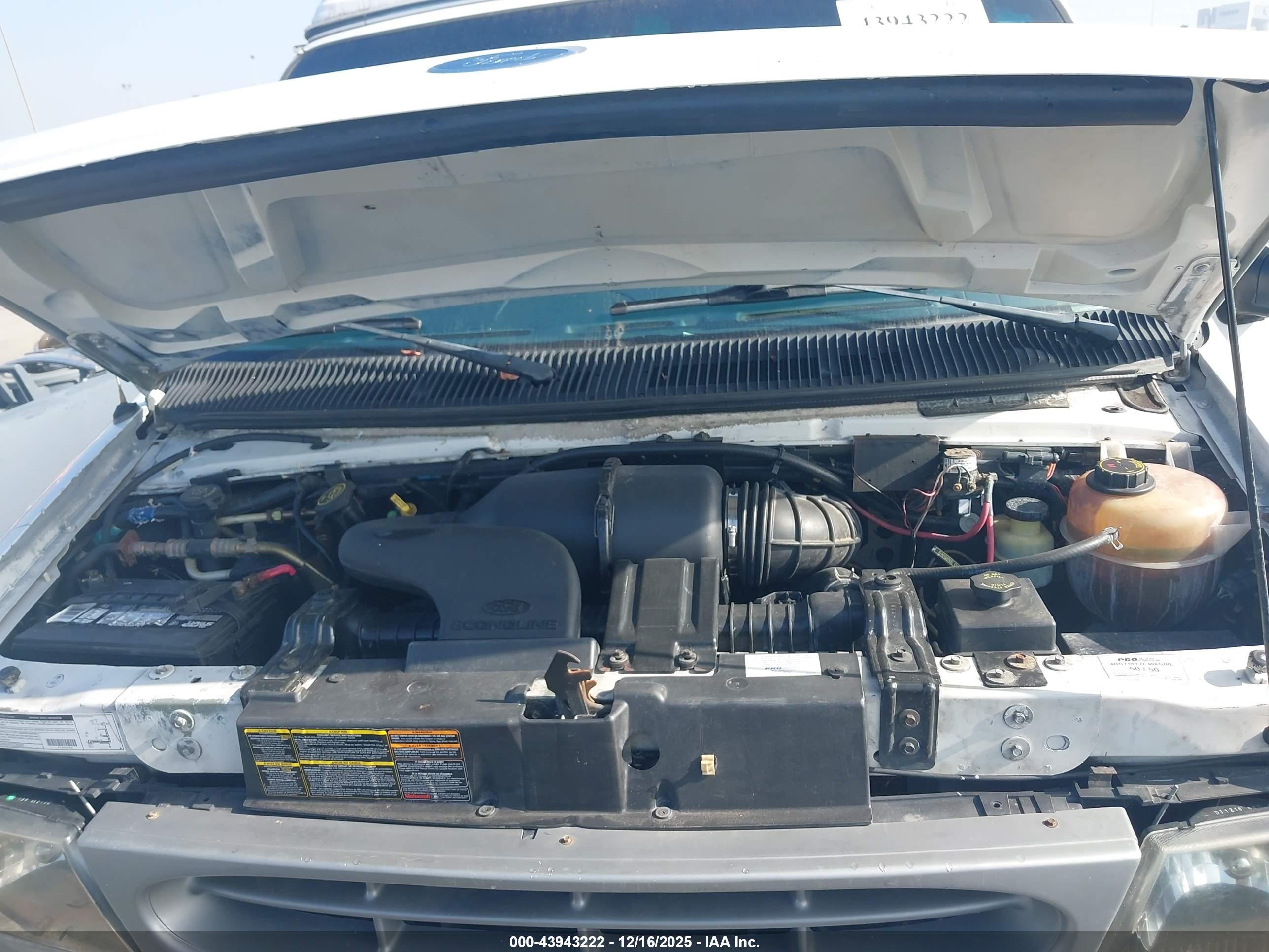 FORD E-150 image 10