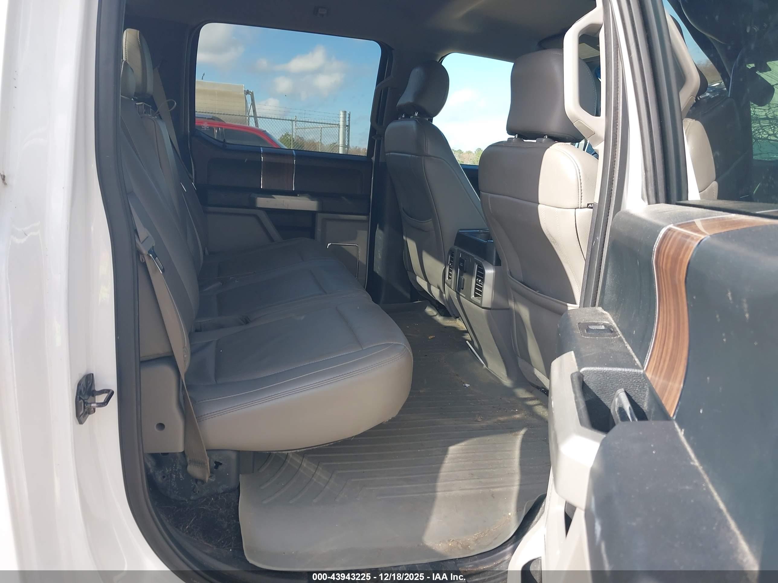 FORD F-150 image 8