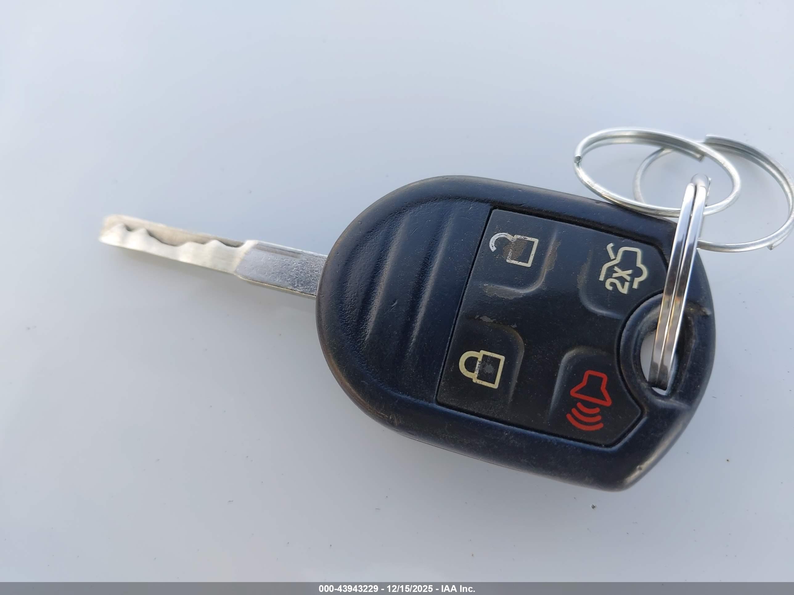 FORD FIESTA image 11