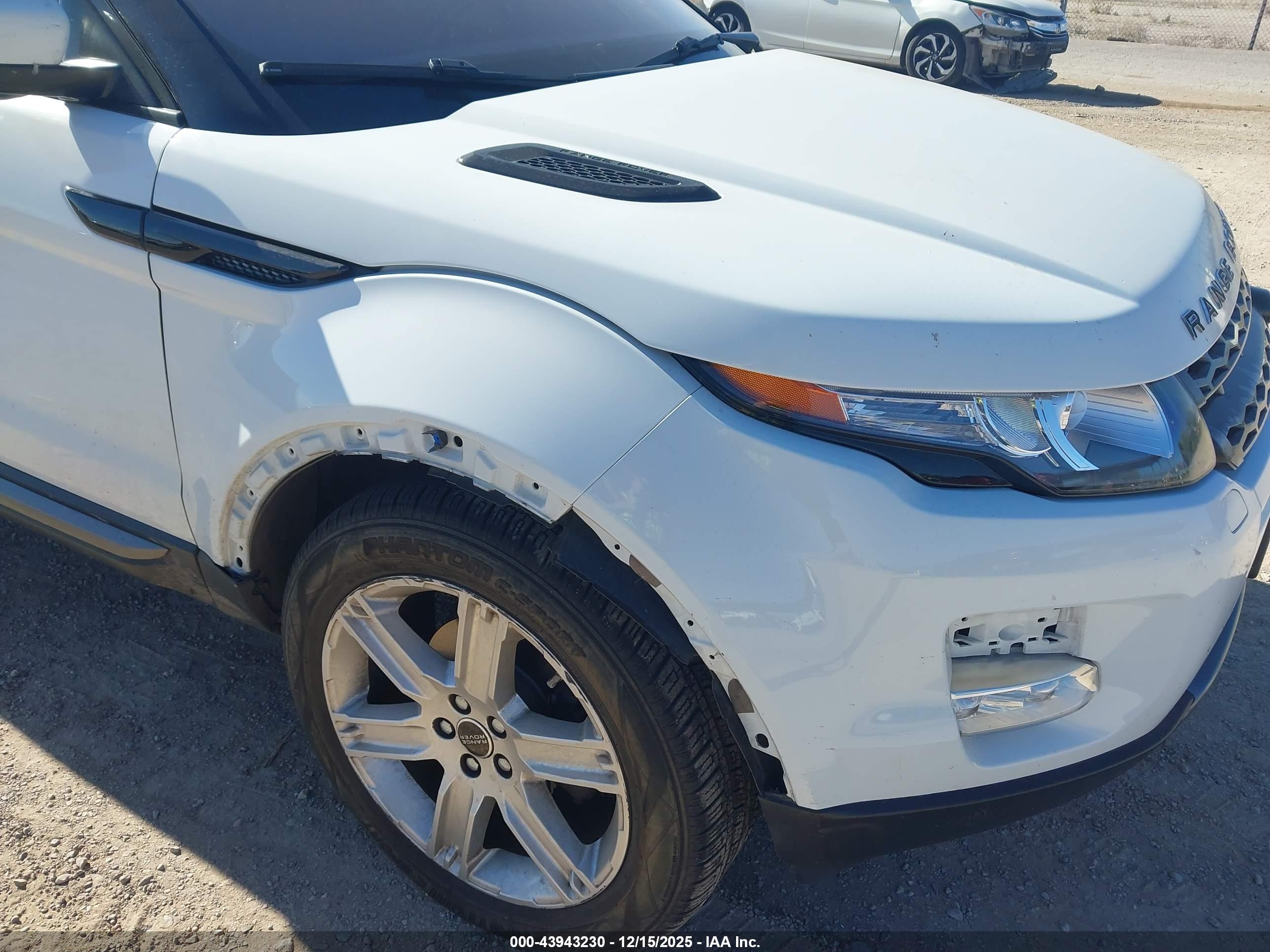 LAND ROVER image 6