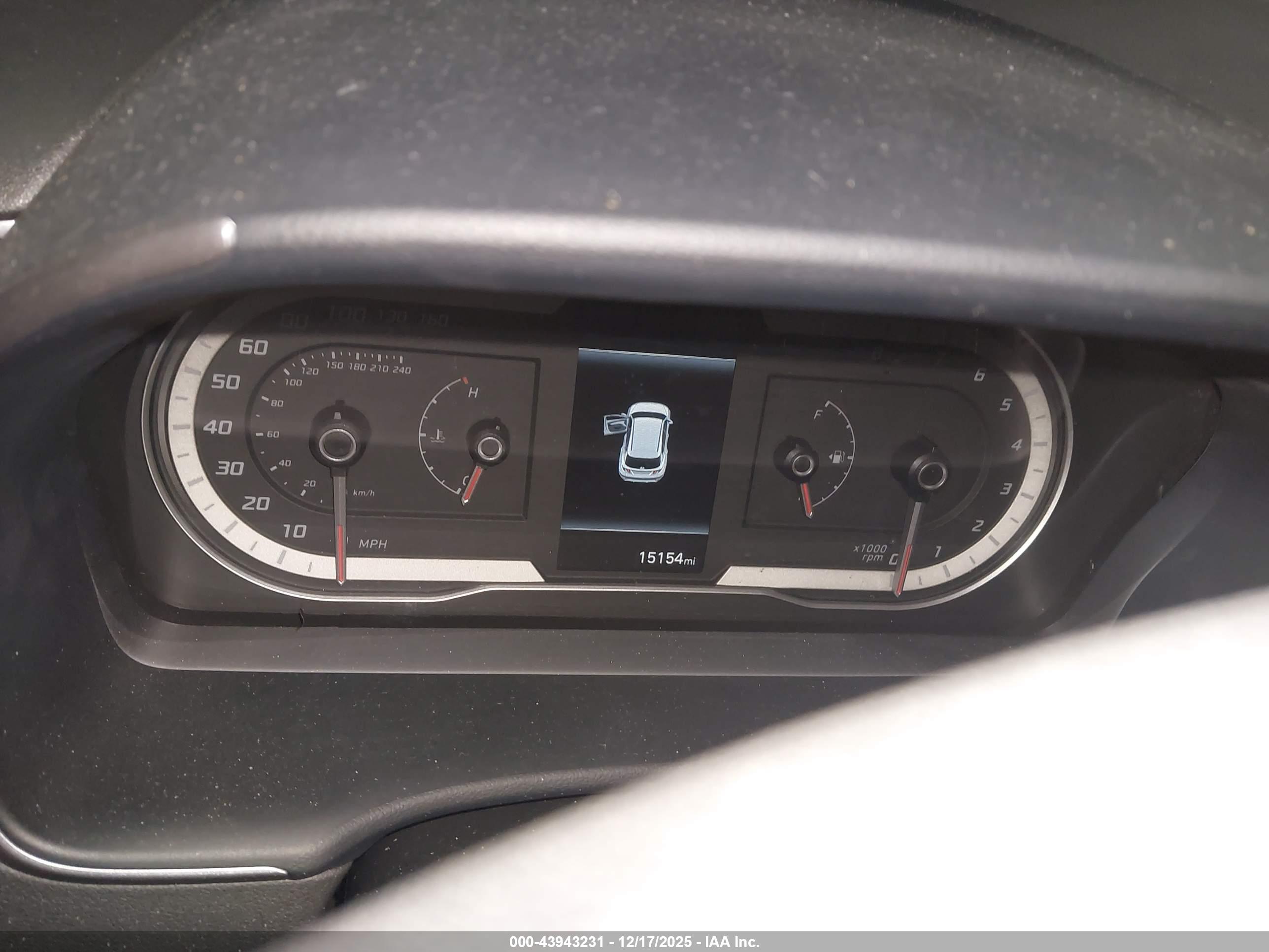 HYUNDAI TUCSON image 7