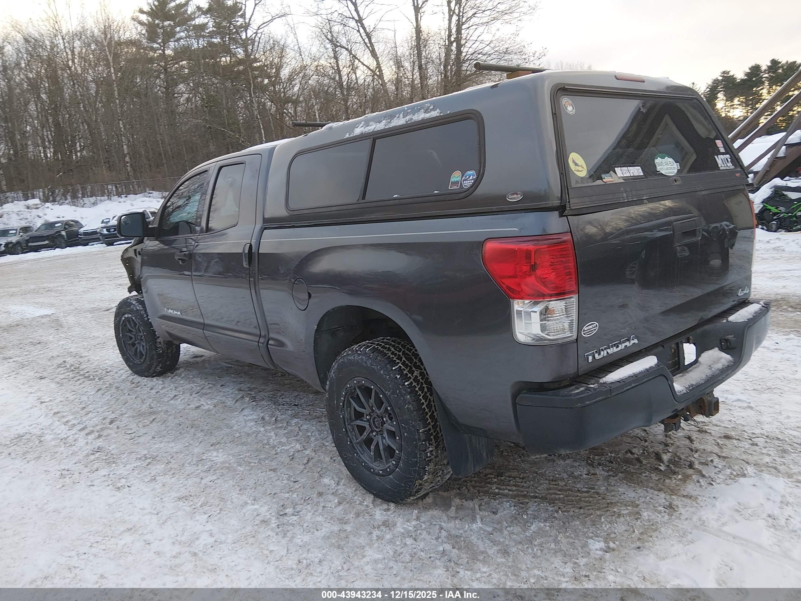 TOYOTA TUNDRA image 3