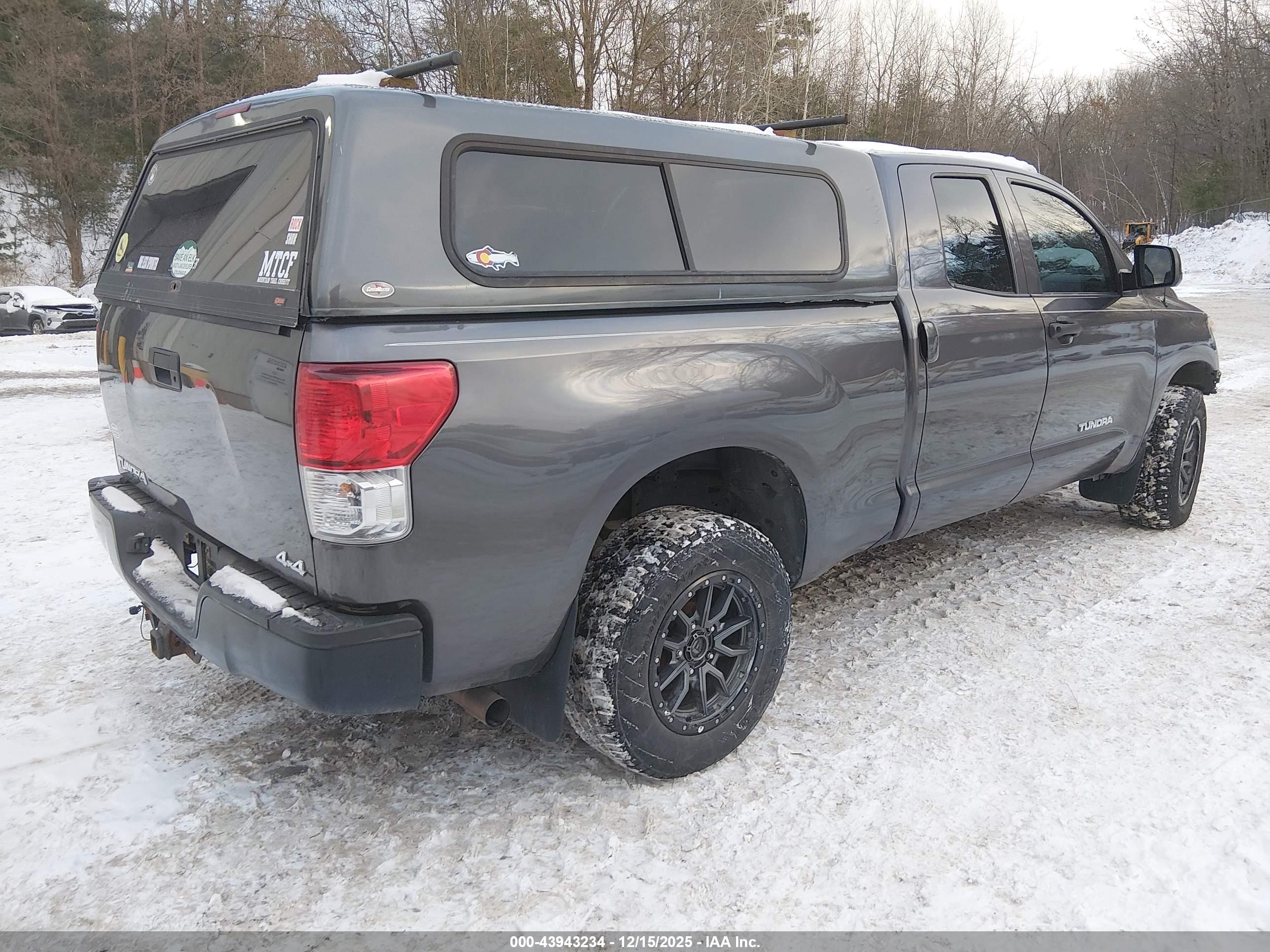 TOYOTA TUNDRA image 4