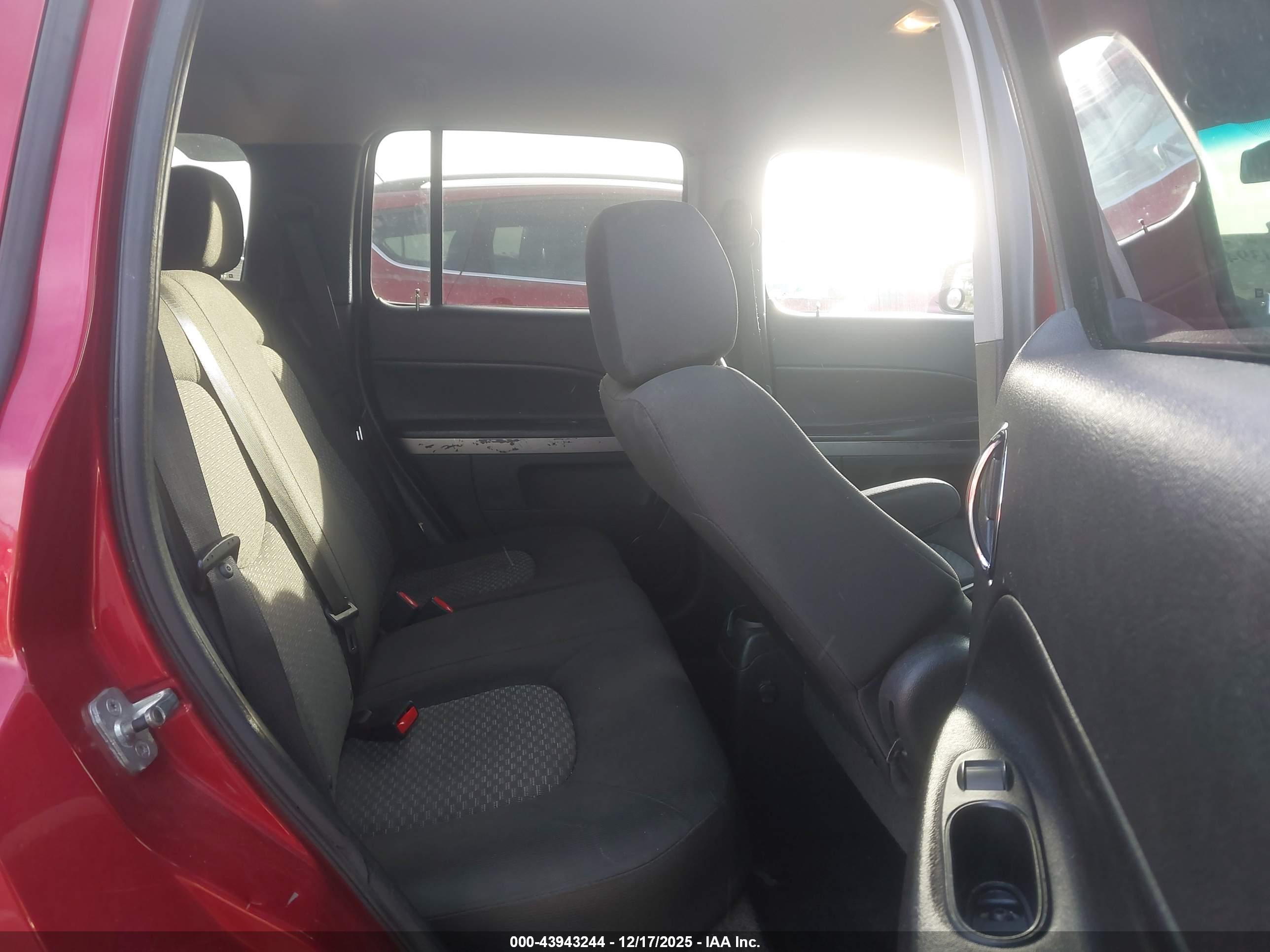 CHEVROLET HHR image 8