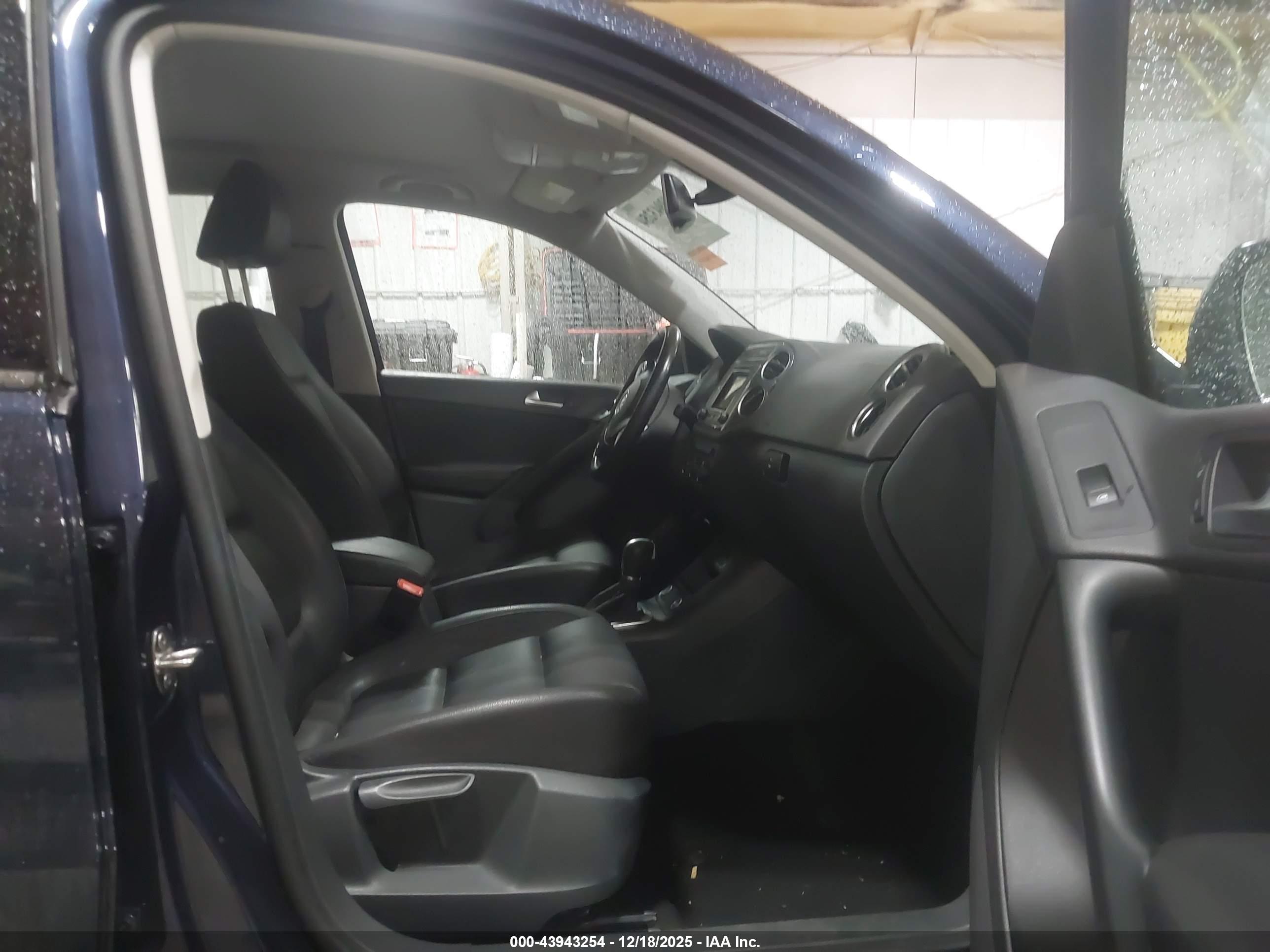 VOLKSWAGEN TIGUAN image 5
