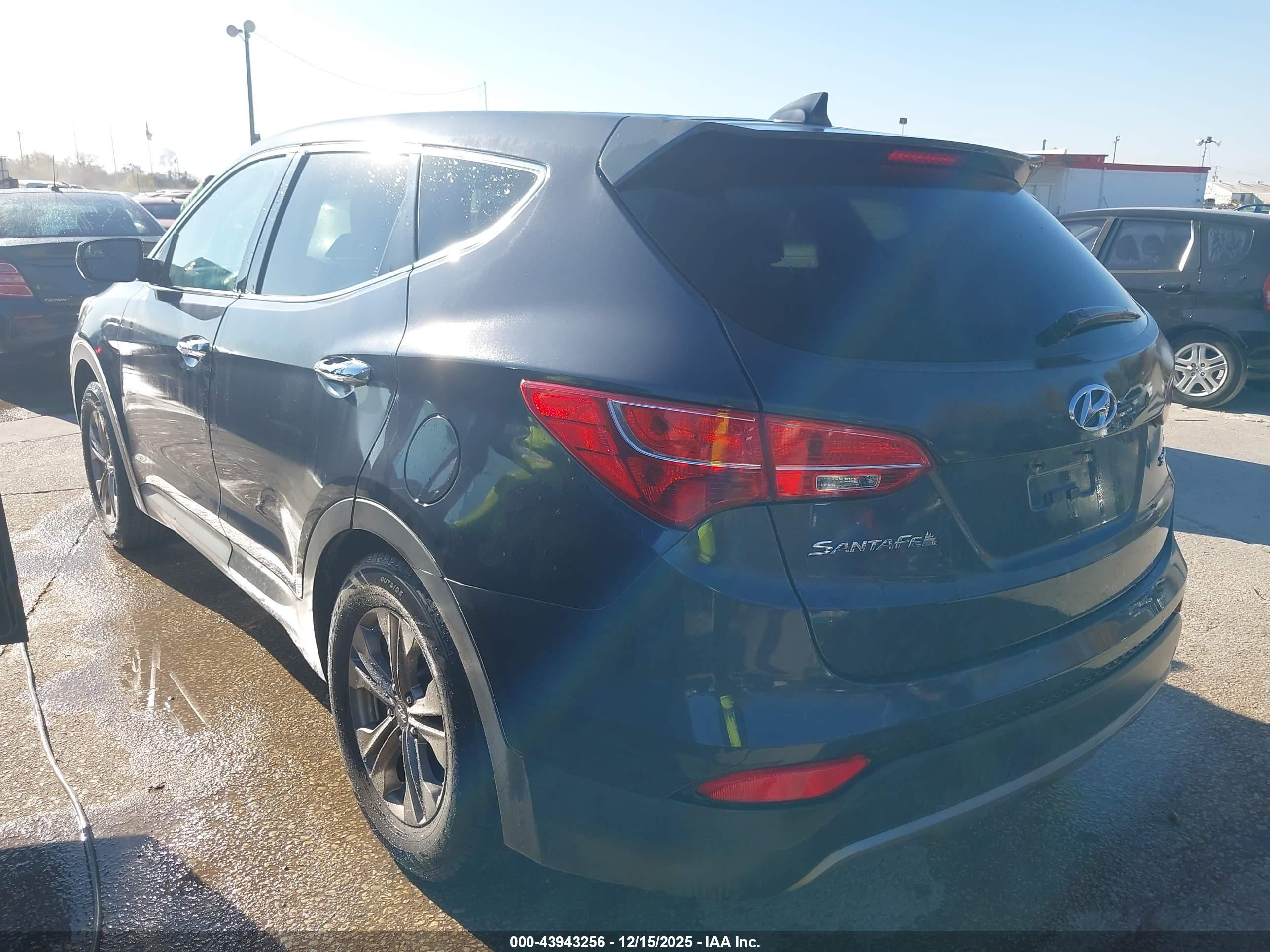 HYUNDAI SANTA image 3