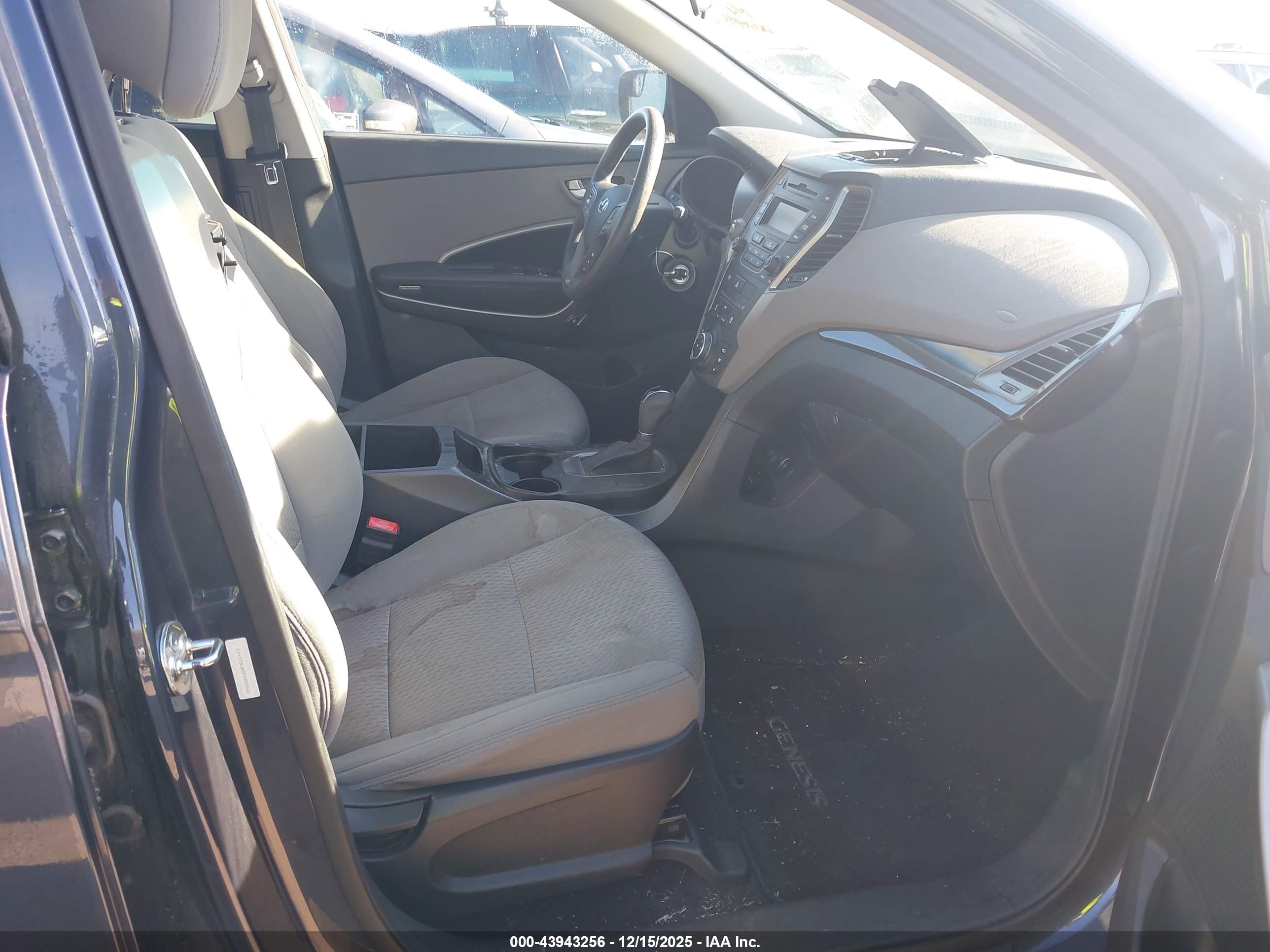 HYUNDAI SANTA image 5