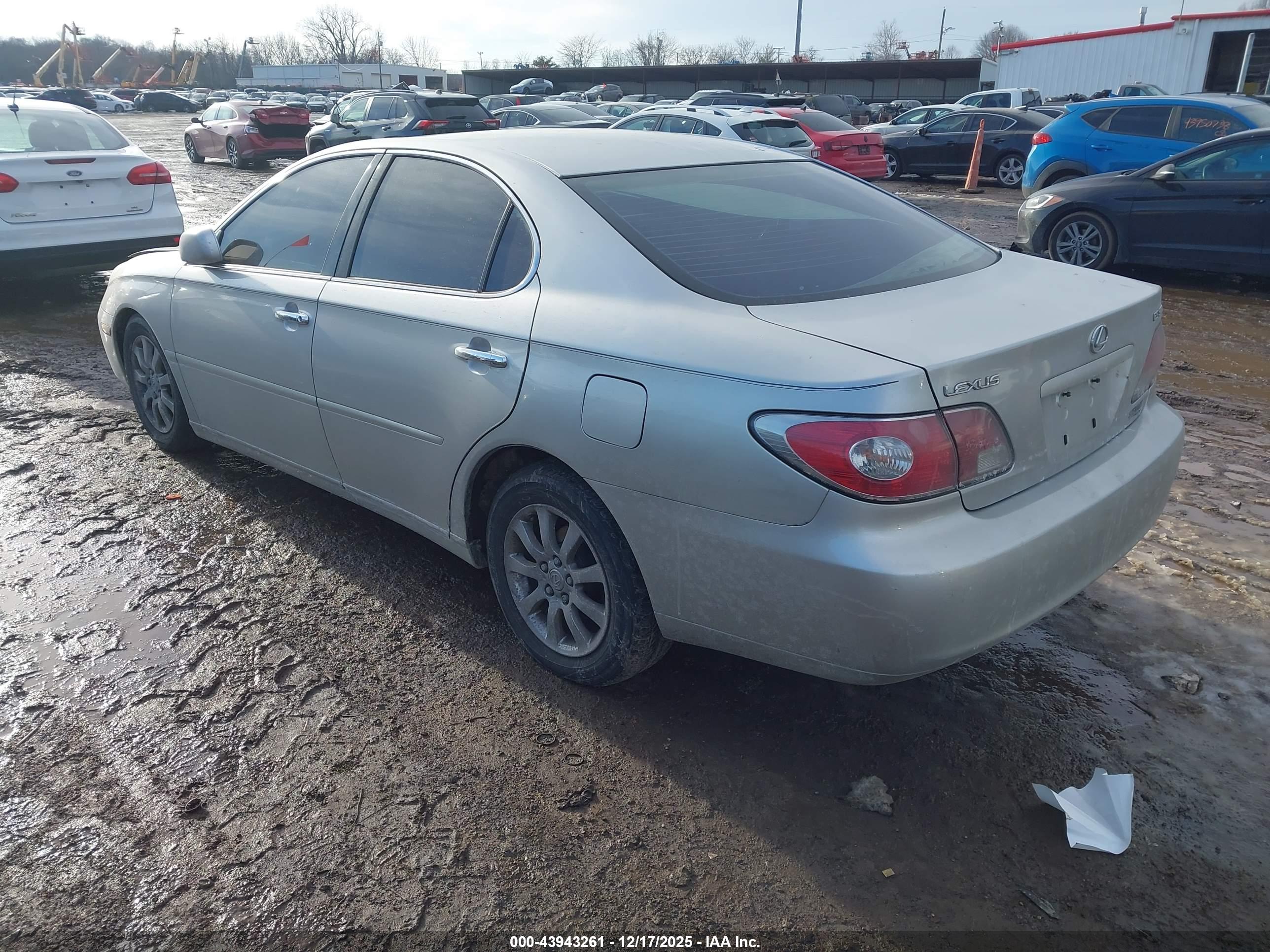 LEXUS ES image 3