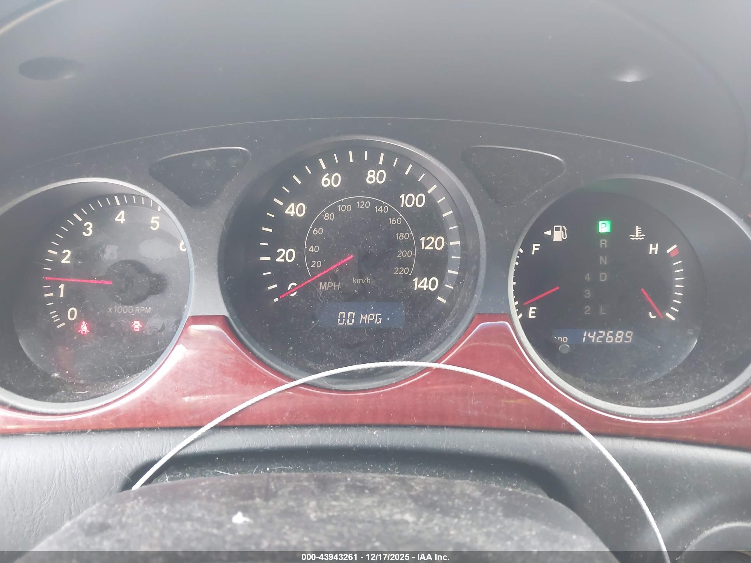 LEXUS ES image 7