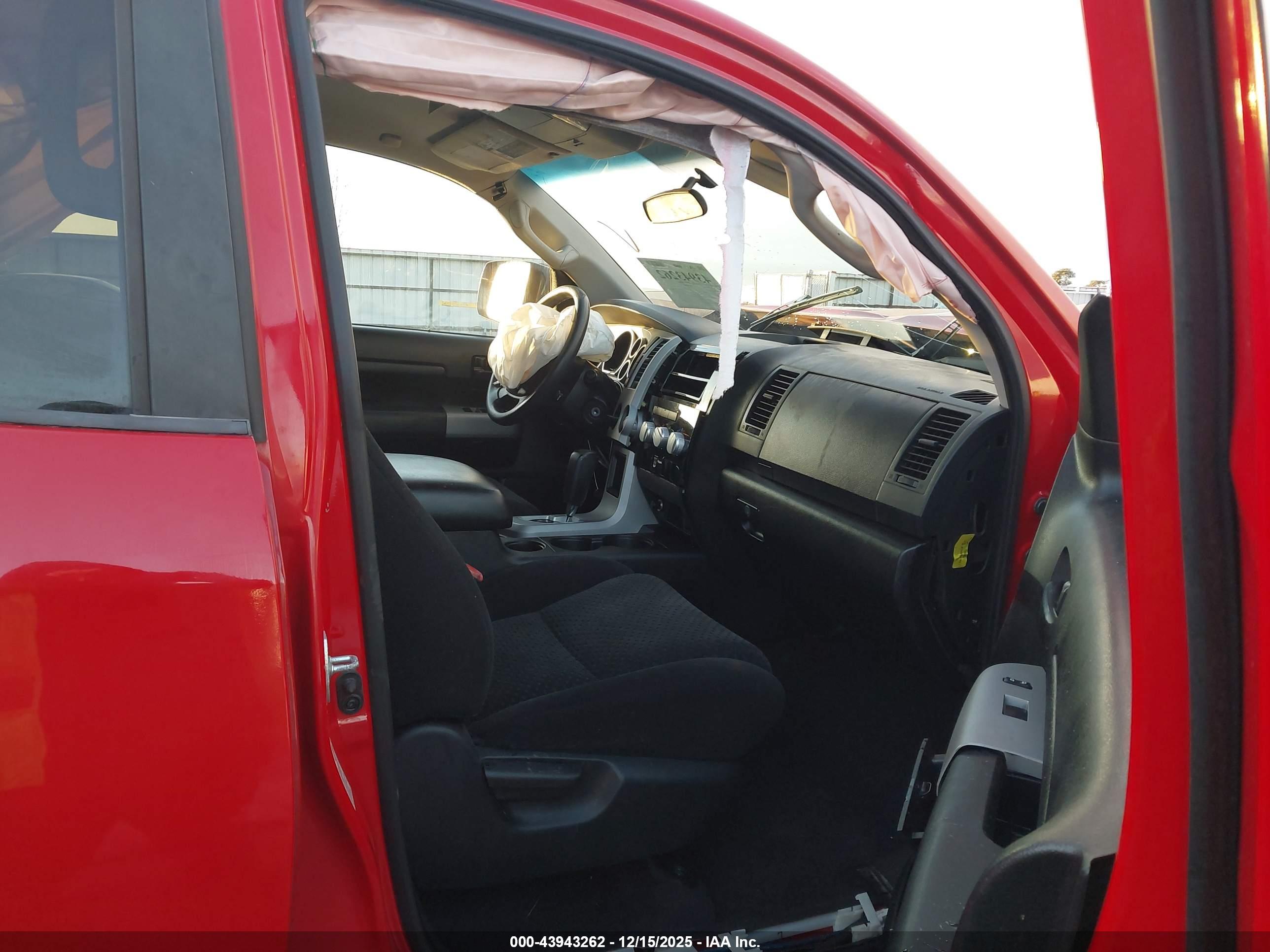 TOYOTA TUNDRA image 5