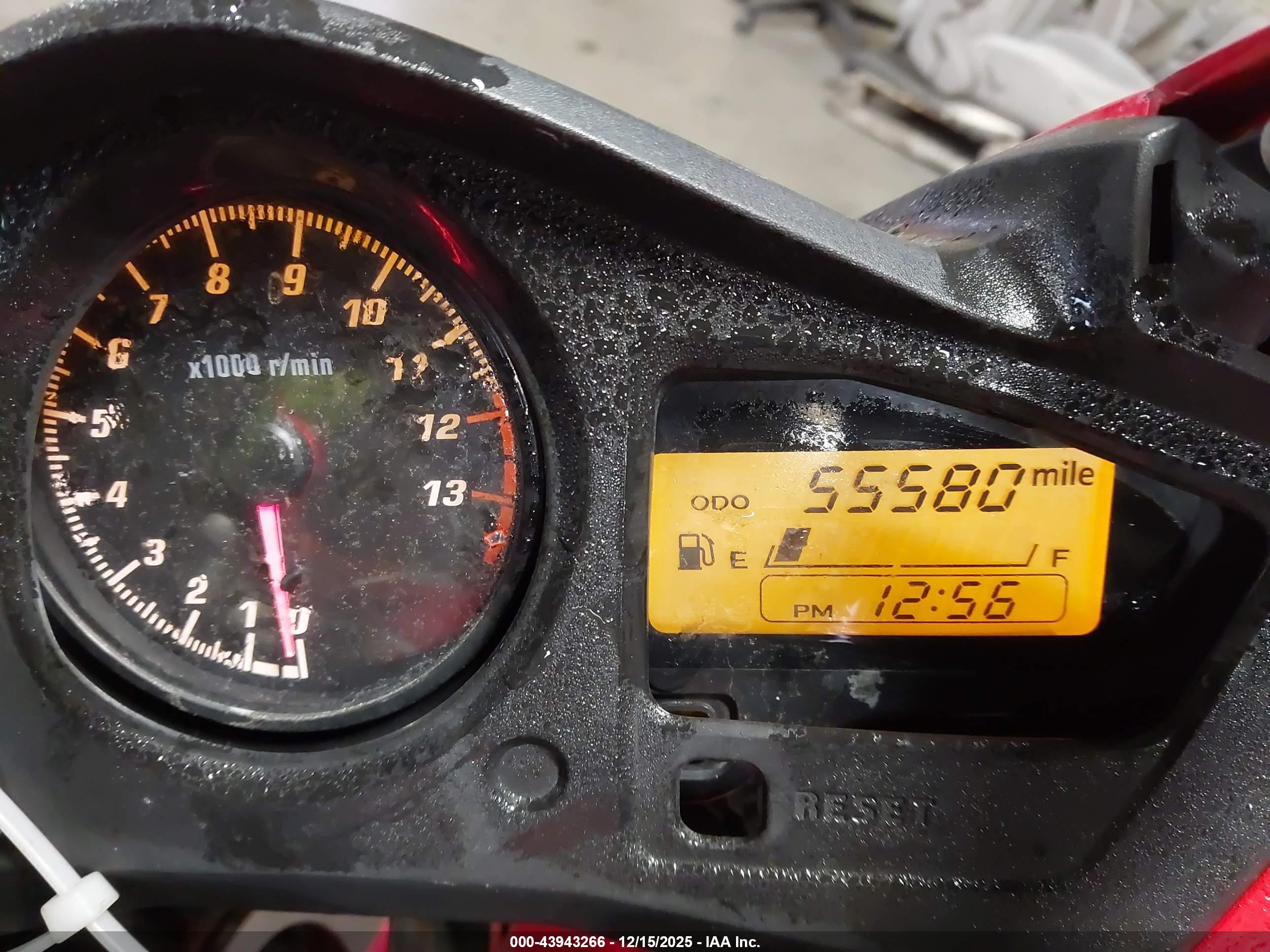 HONDA VFR800 image 7