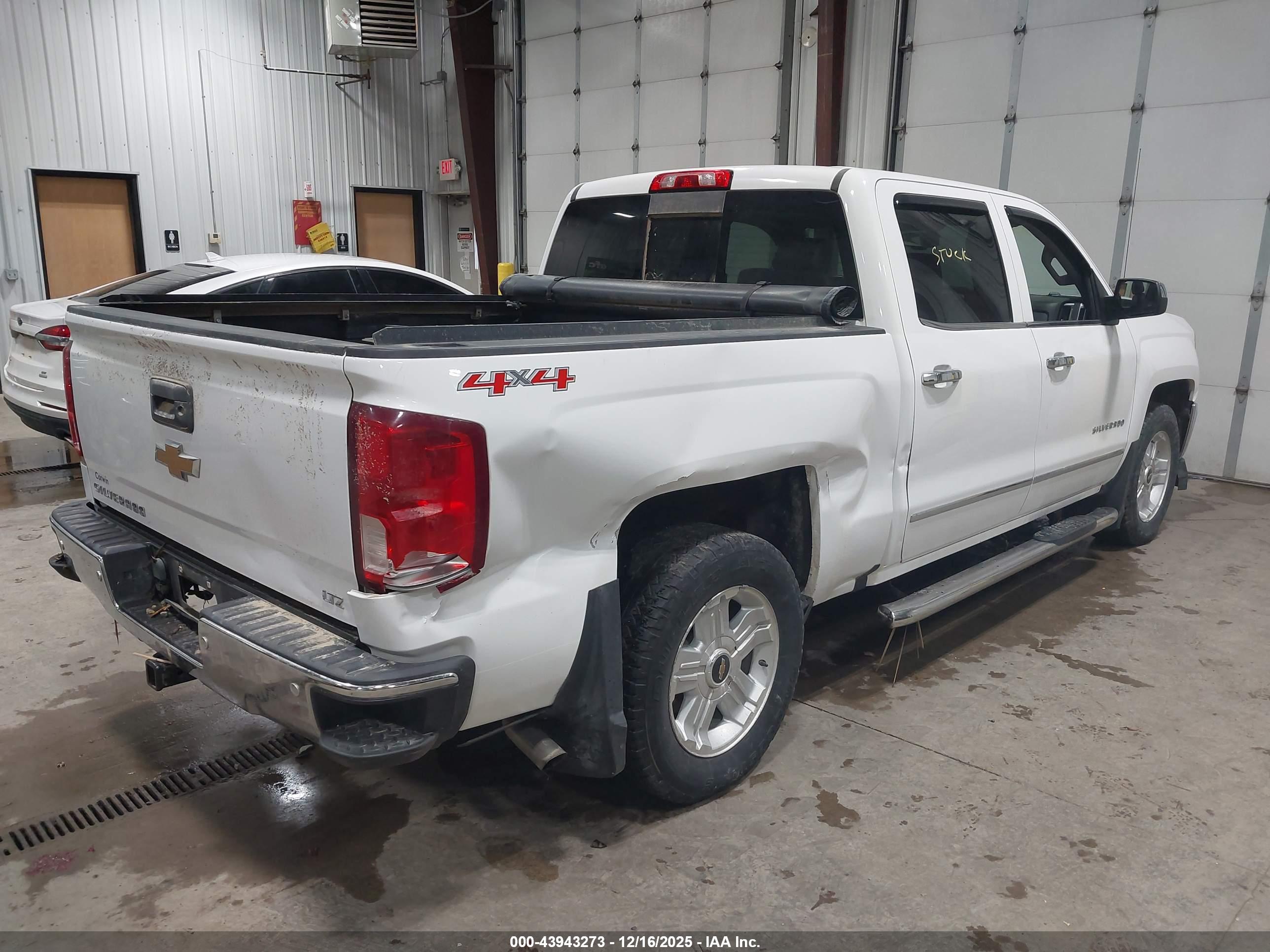 CHEVROLET SILVERADO image 4