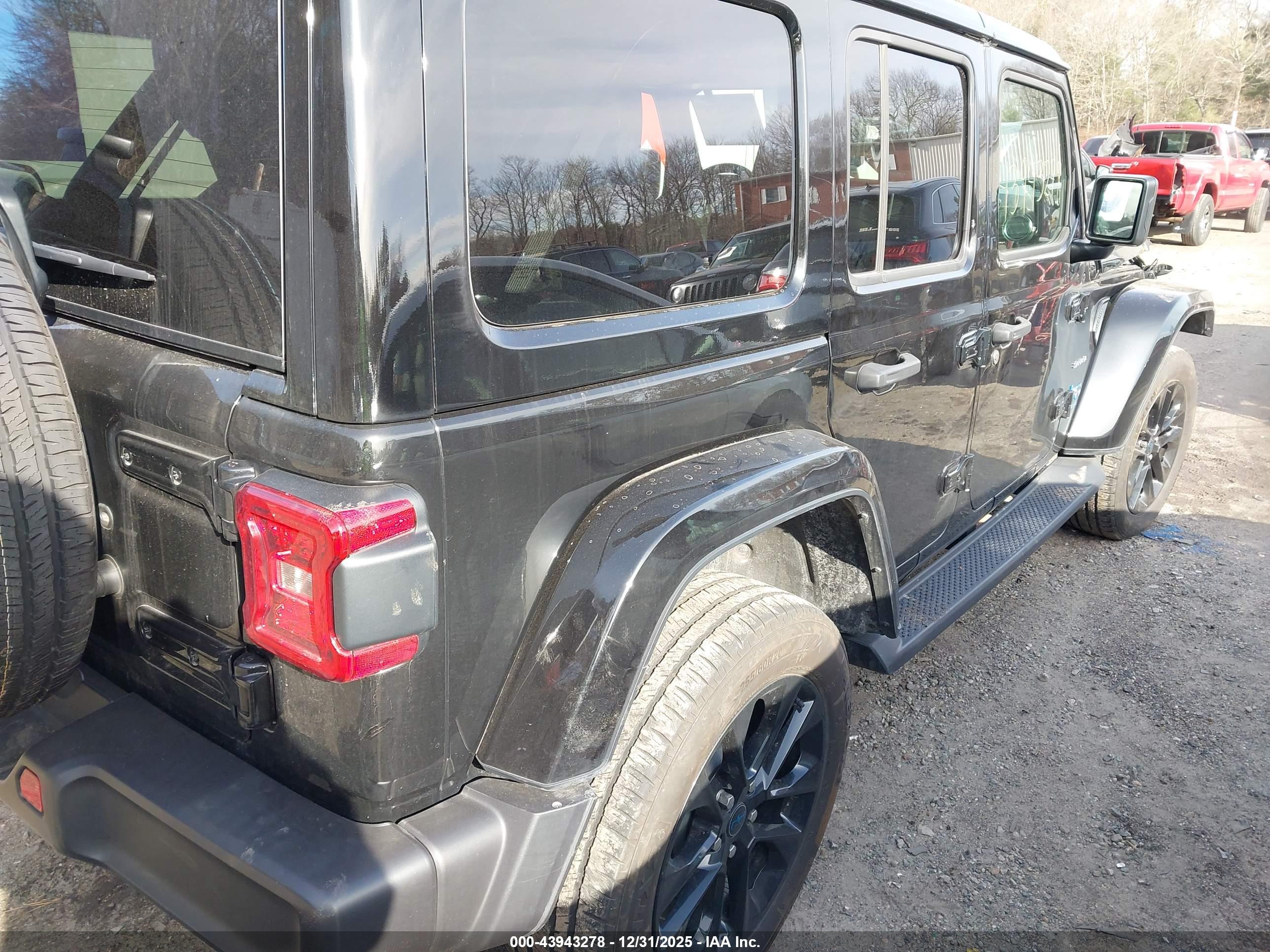 JEEP WRANGLER image 4