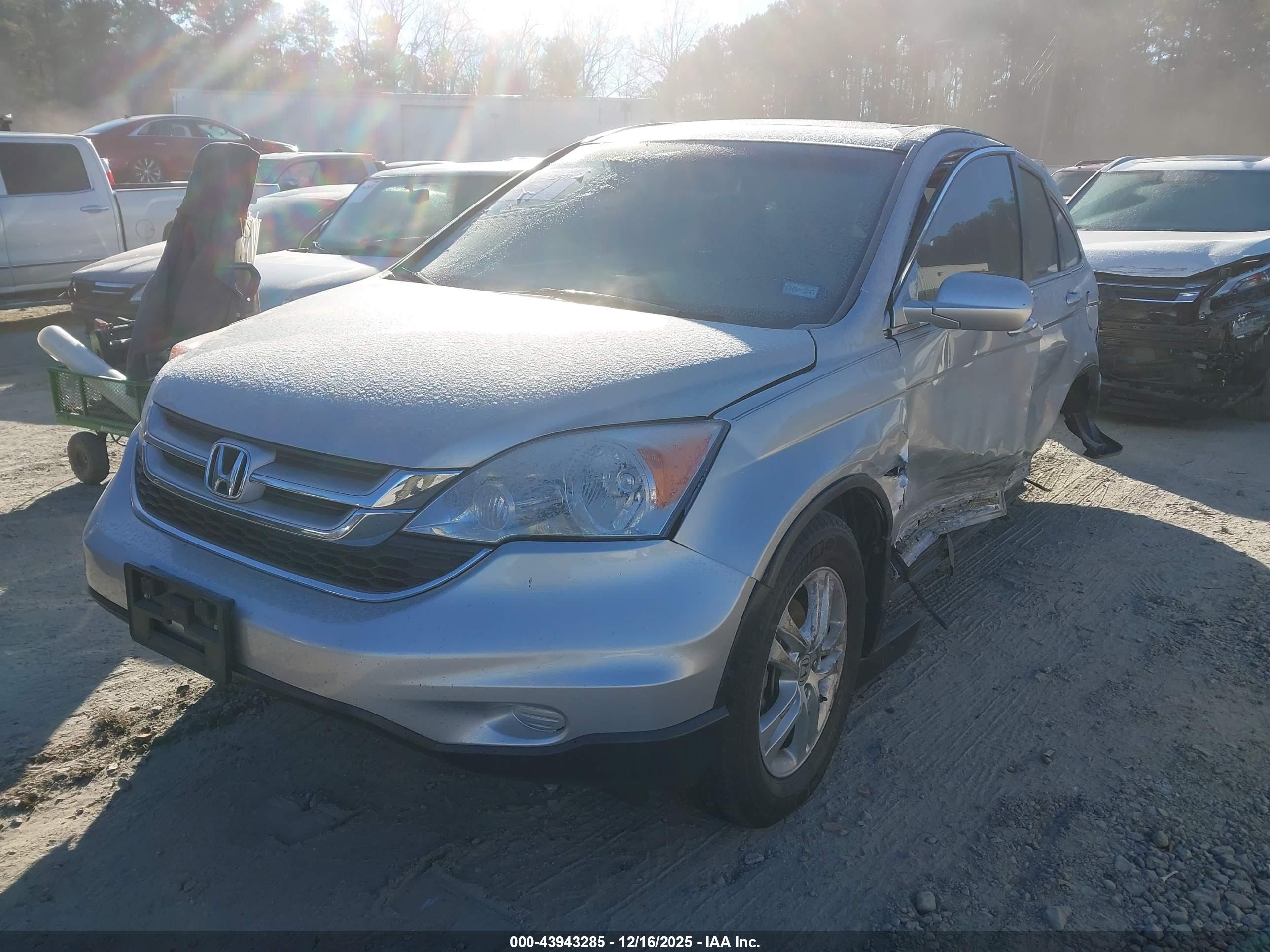 HONDA CR-V image 2