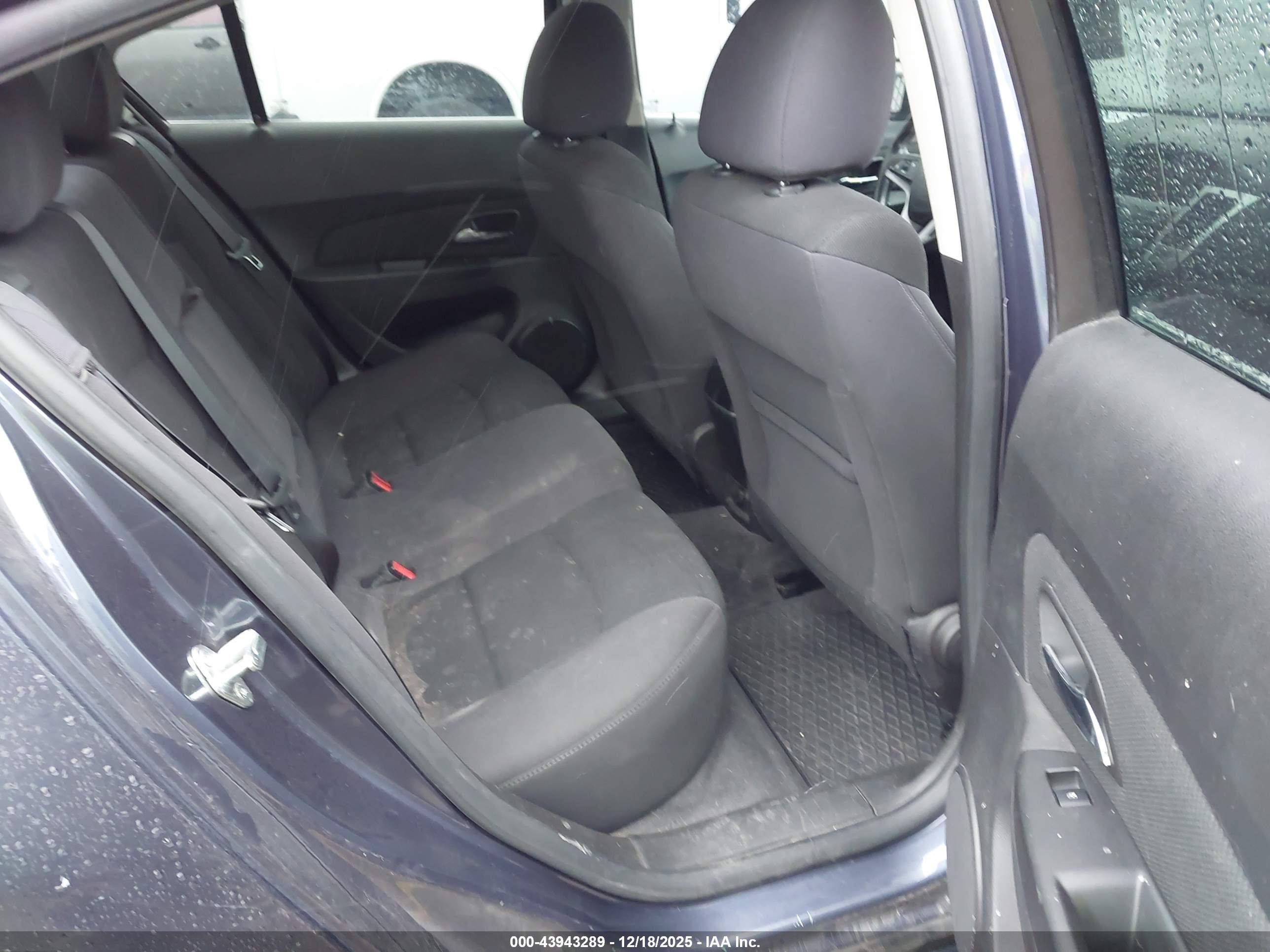 CHEVROLET CRUZE image 8
