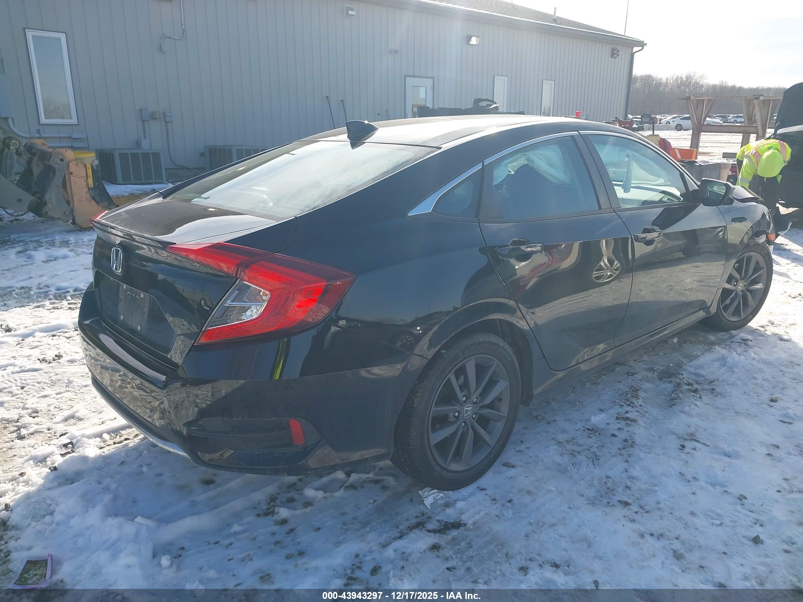 HONDA CIVIC image 4