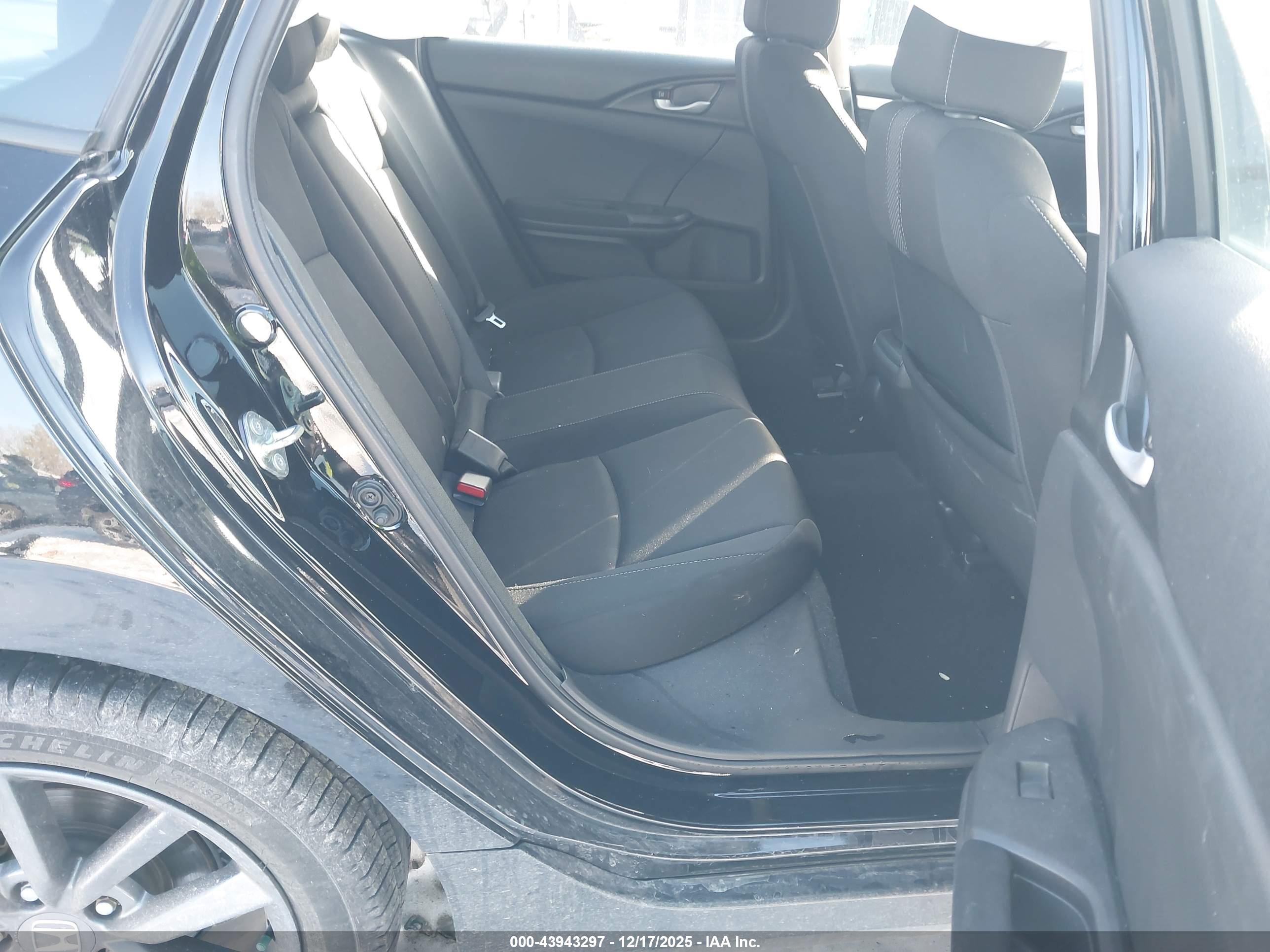 HONDA CIVIC image 8