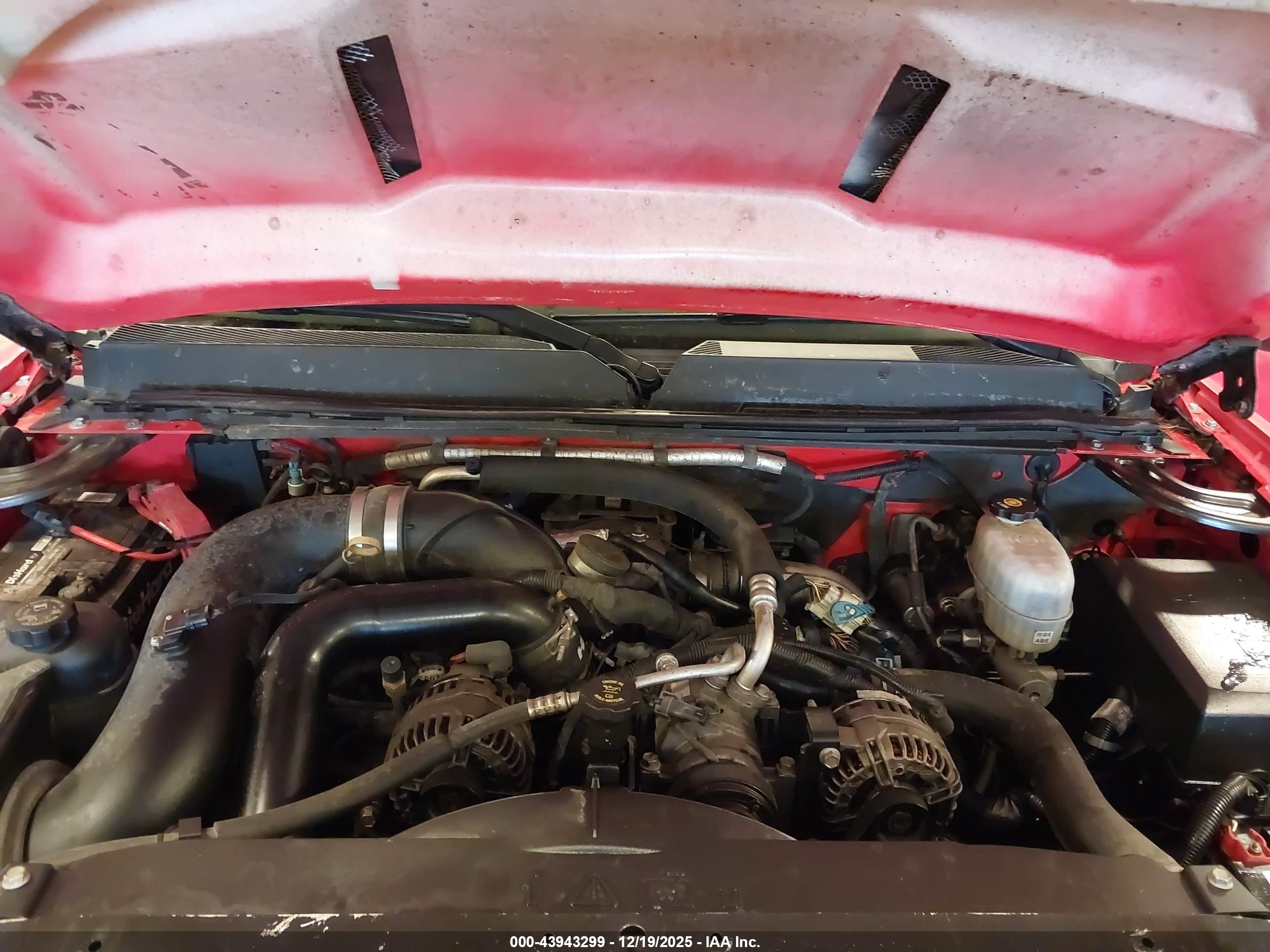 CHEVROLET SILVERADO image 10