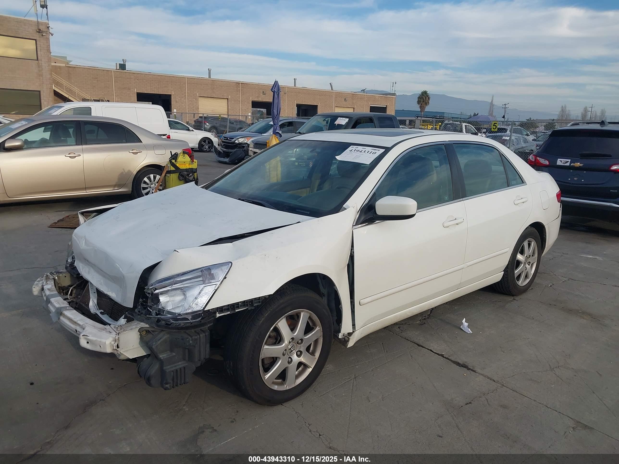 HONDA ACCORD image 2