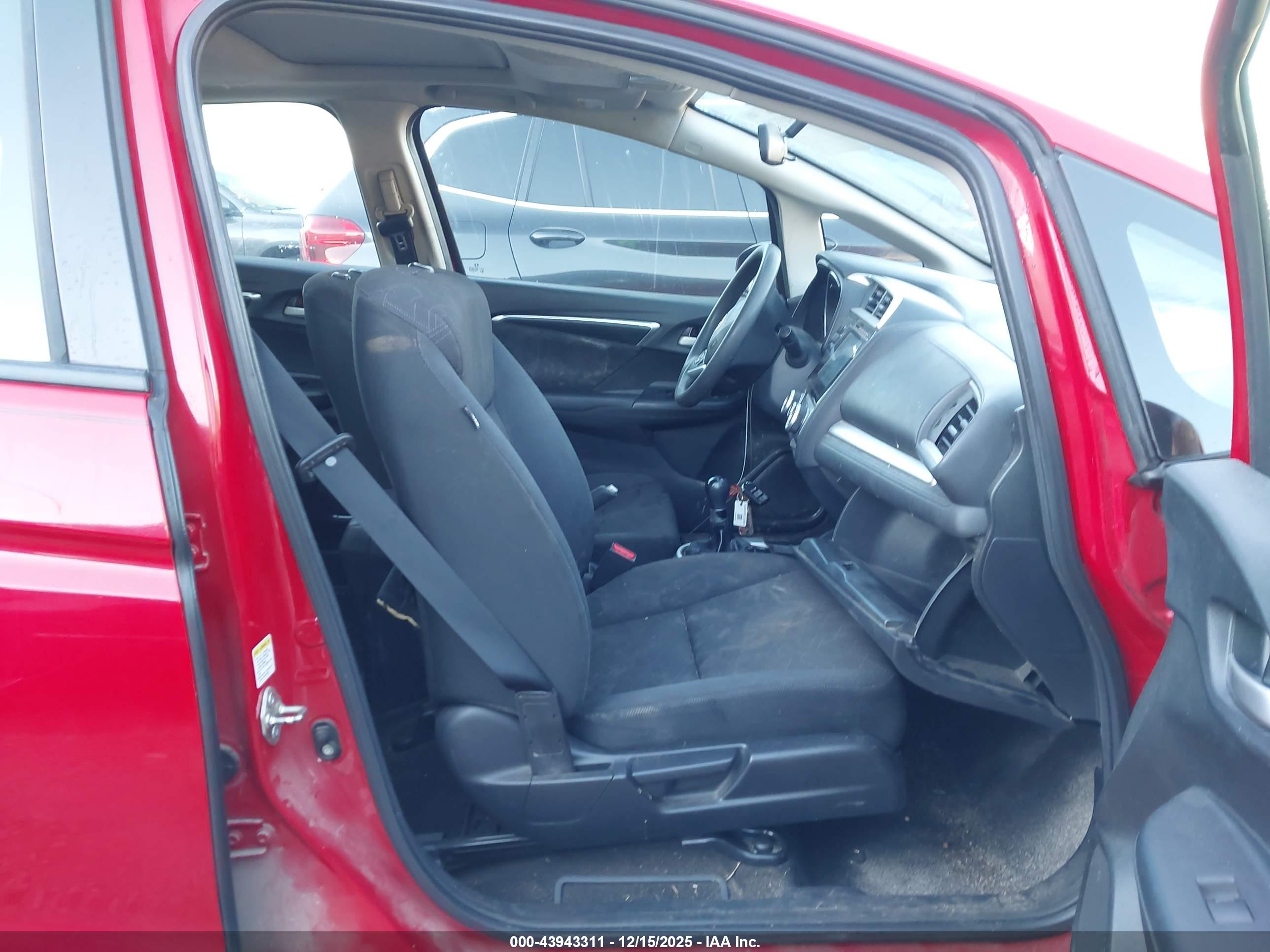 HONDA FIT image 5