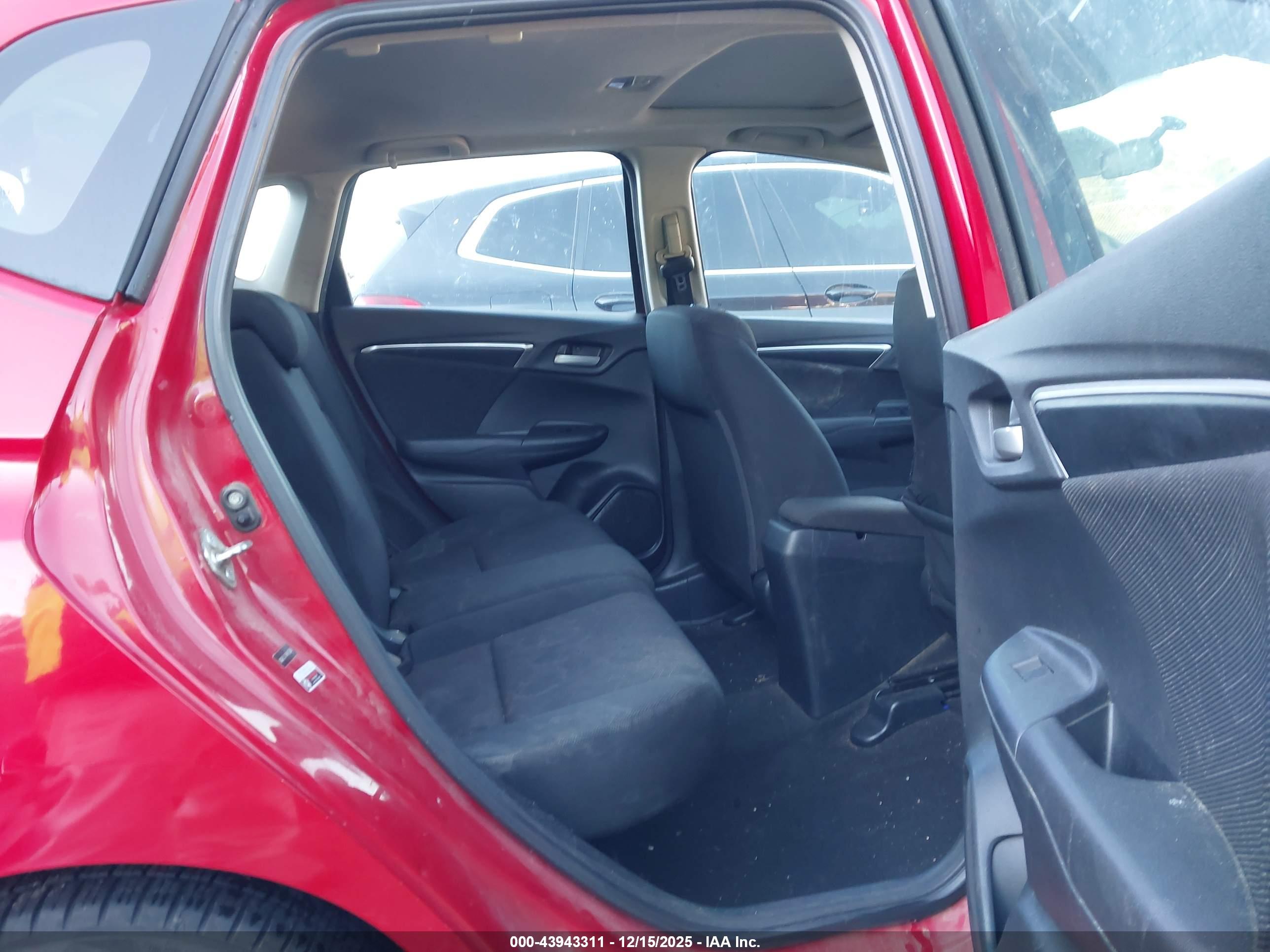 HONDA FIT image 8