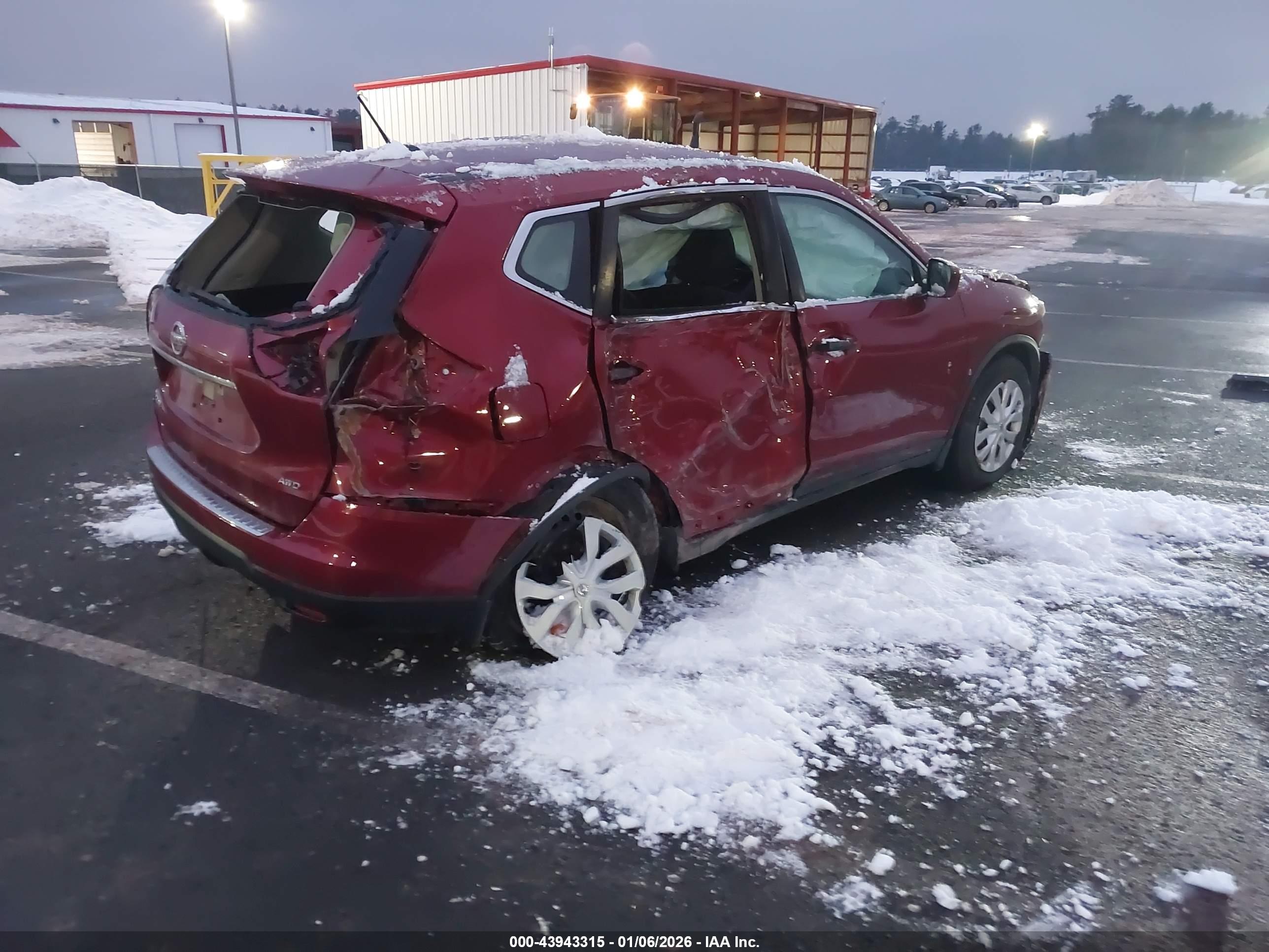 NISSAN ROGUE image 4
