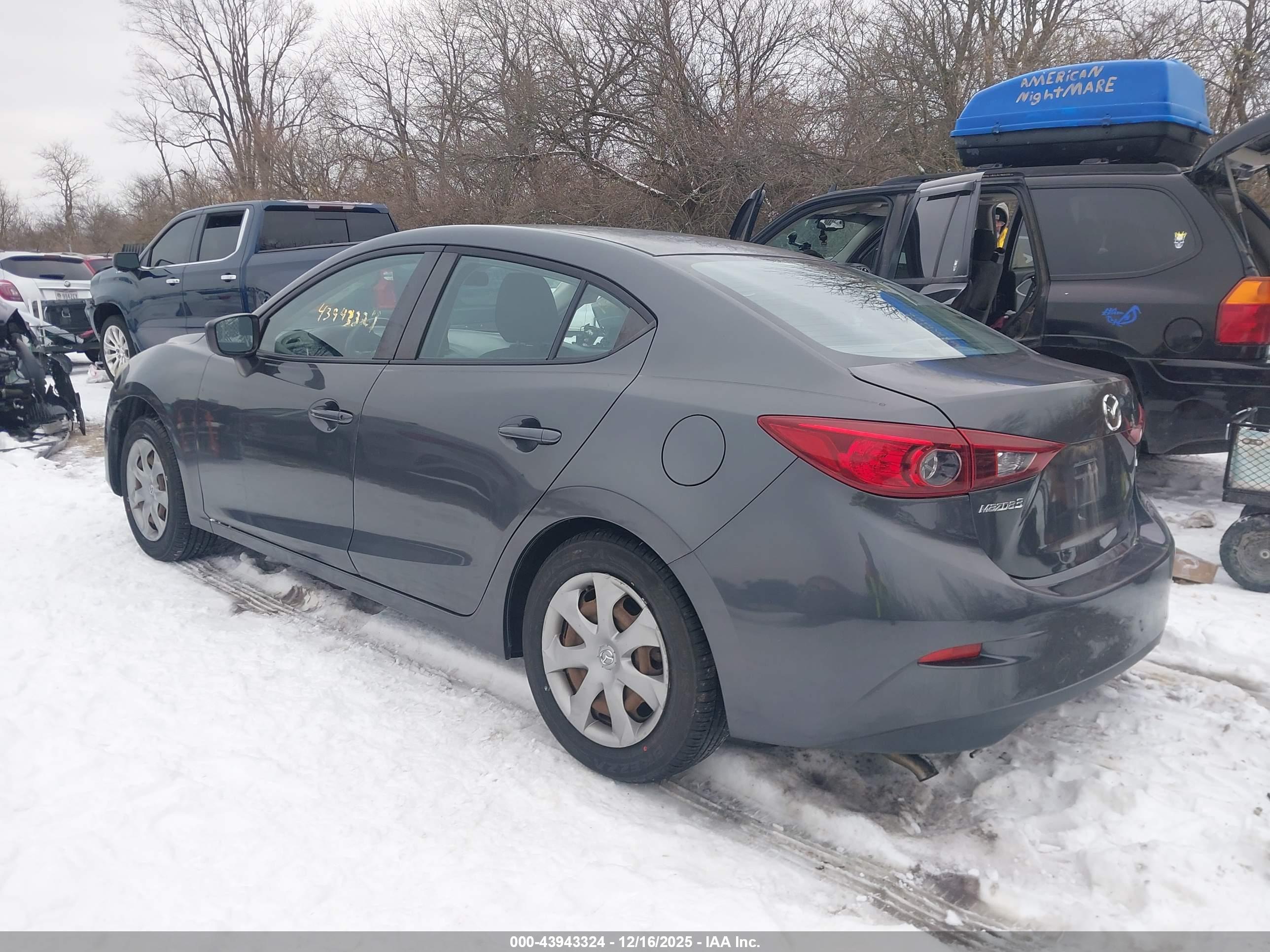 MAZDA MAZDA3 image 3
