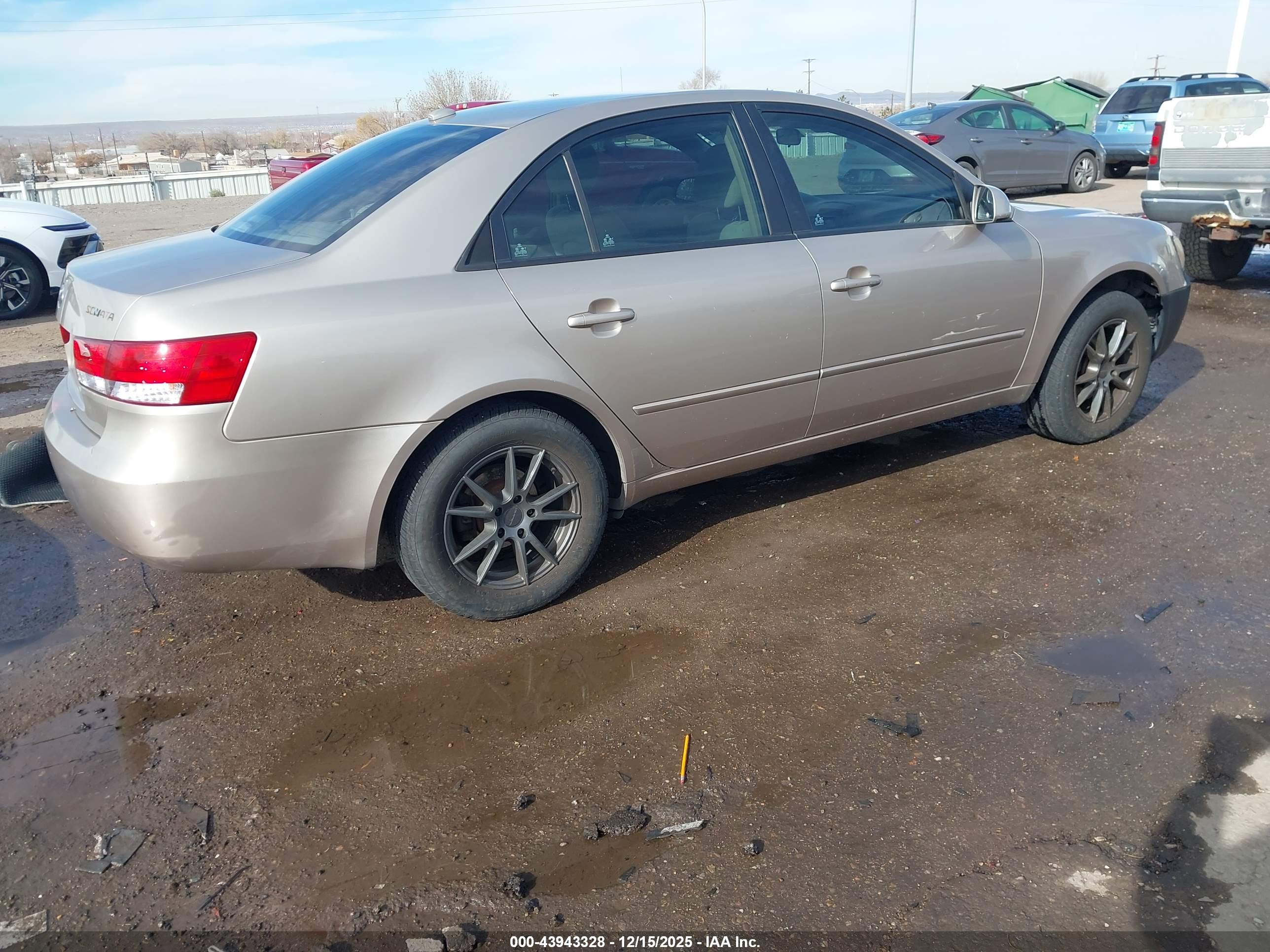 HYUNDAI SONATA image 4