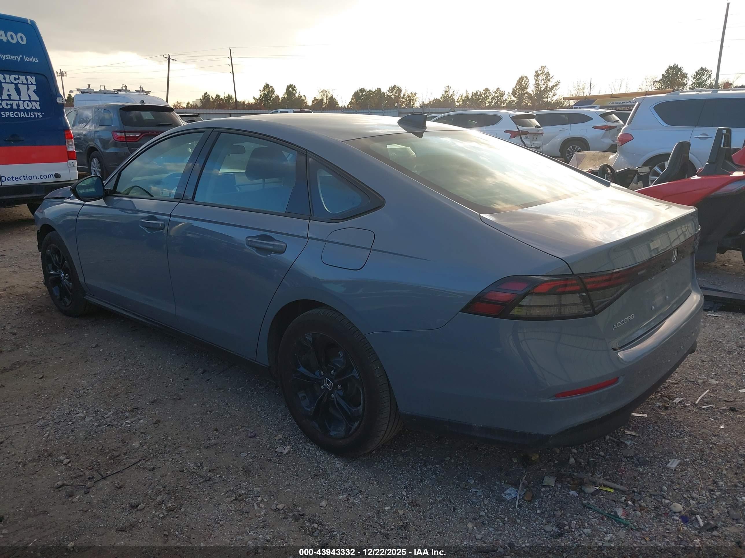 HONDA ACCORD image 3